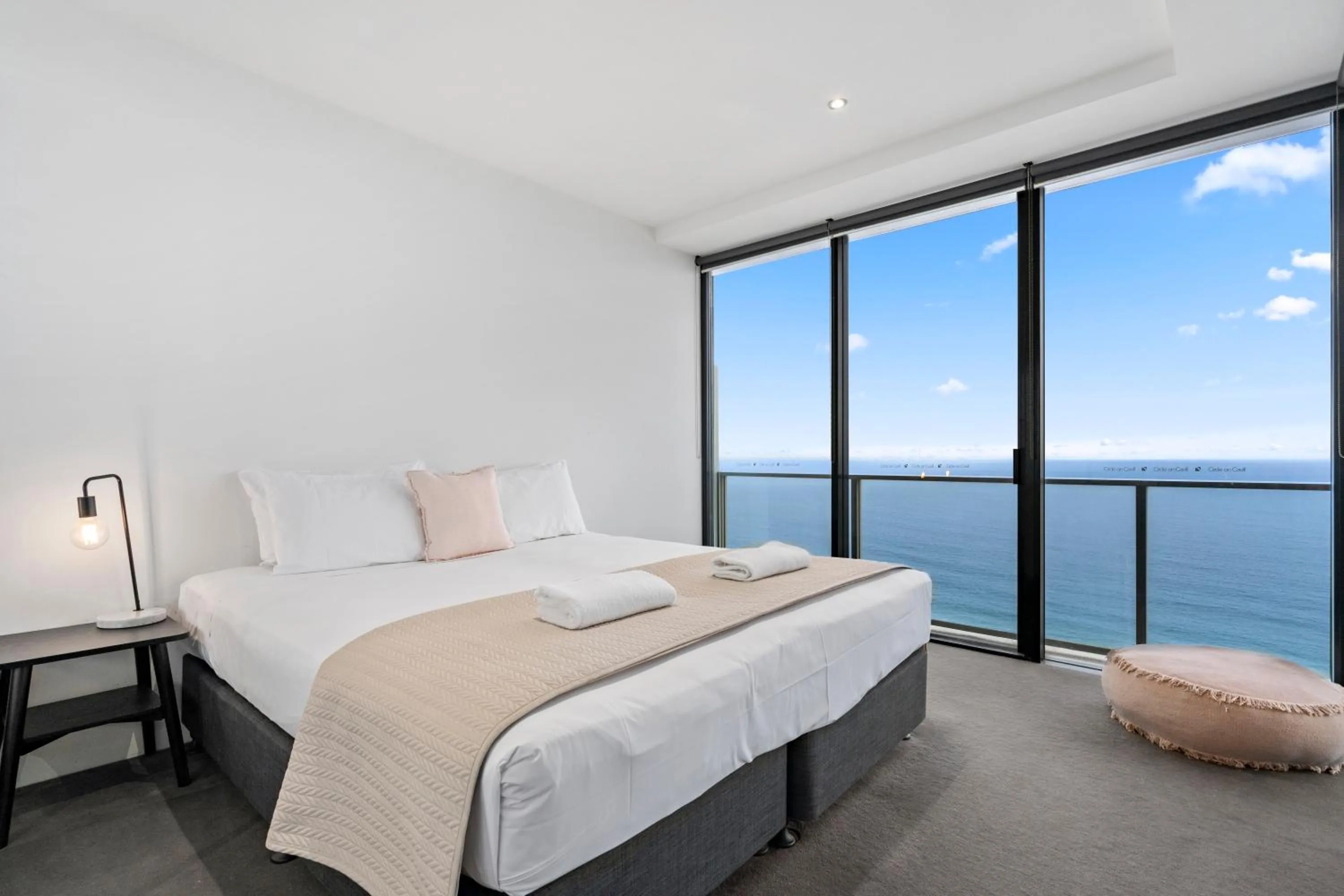 Bed in Circle on Cavill - Hosted by Coastal Letting Co.
