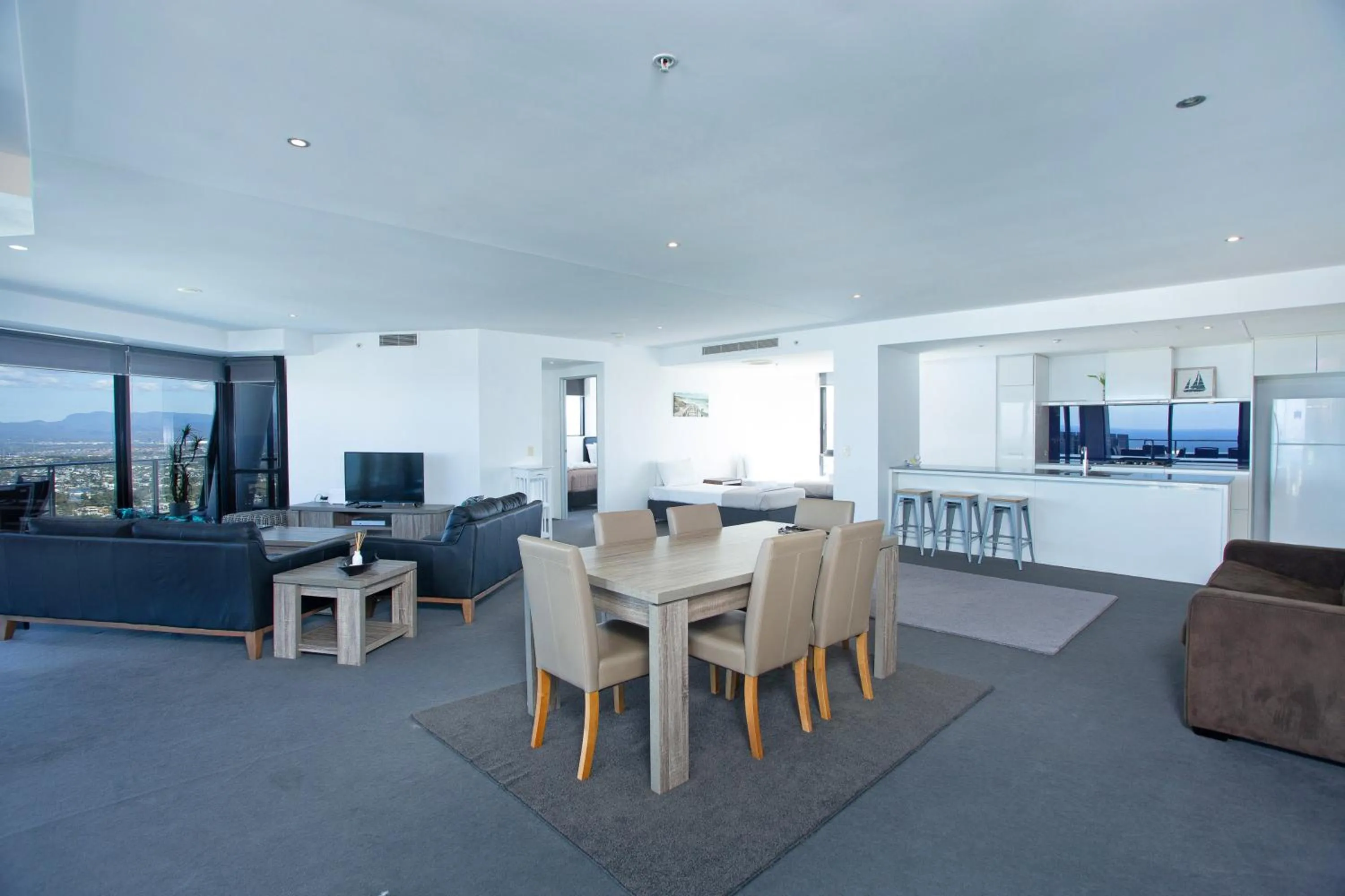 Circle on Cavill - Hosted by Coastal Letting Co.