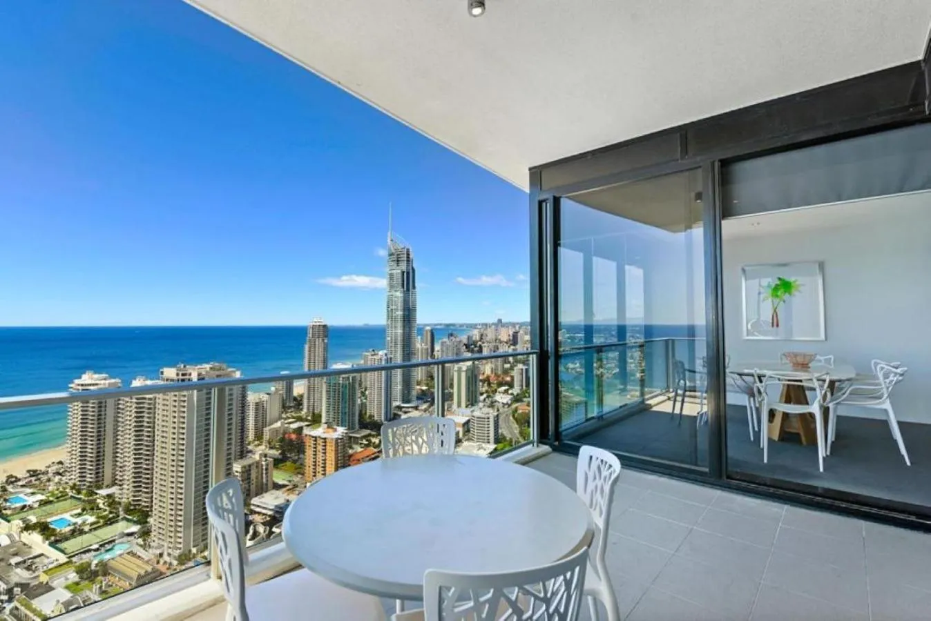 Circle on Cavill - Hosted by Coastal Letting Co.