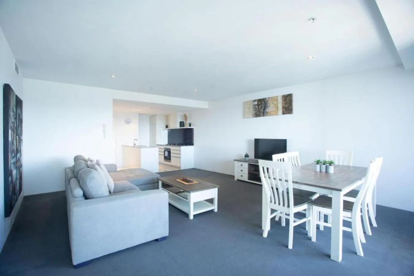 Circle on Cavill - Hosted by Coastal Letting Co.