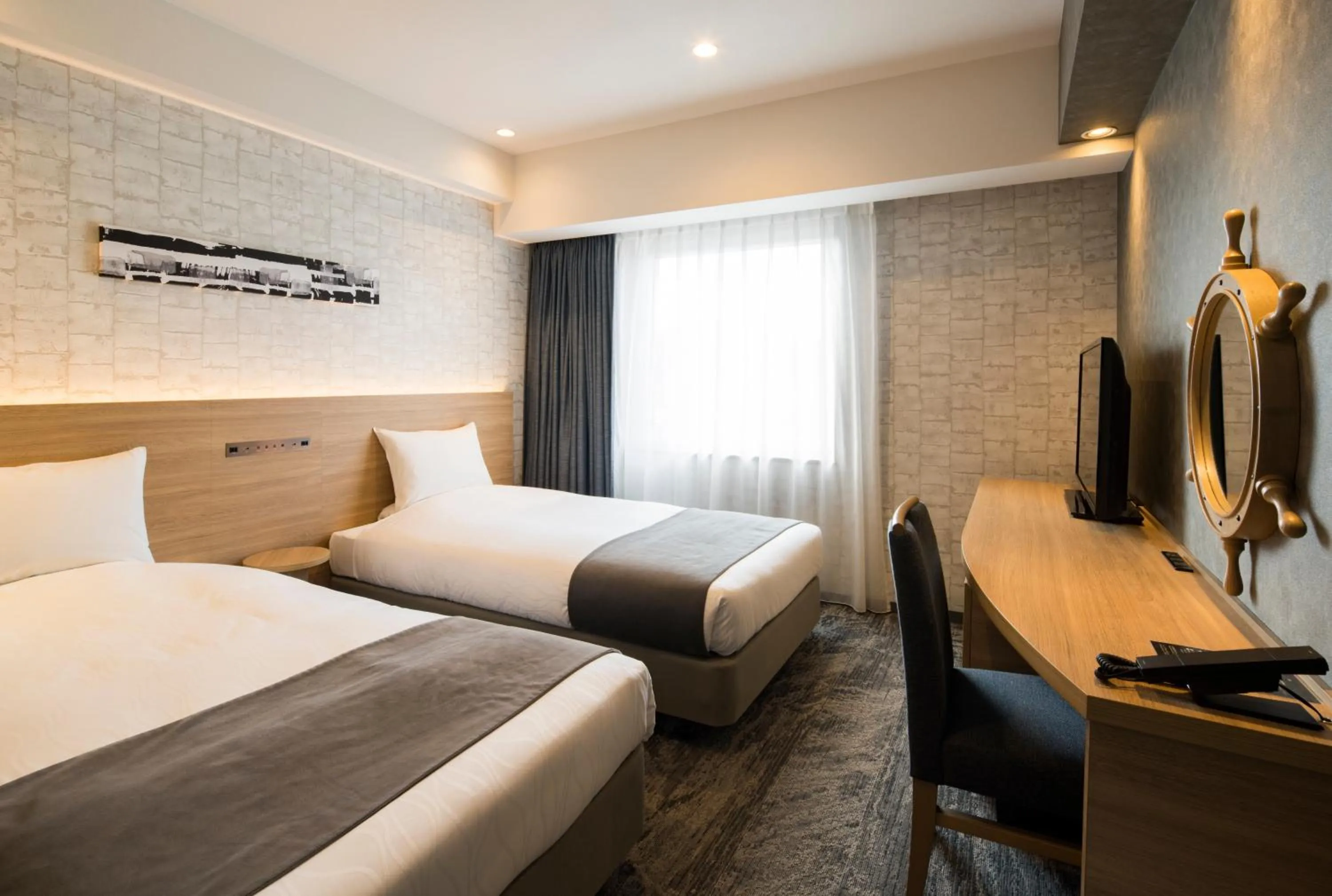 Photo of the whole room, Bed in Hotel Torifito Otaru Canal