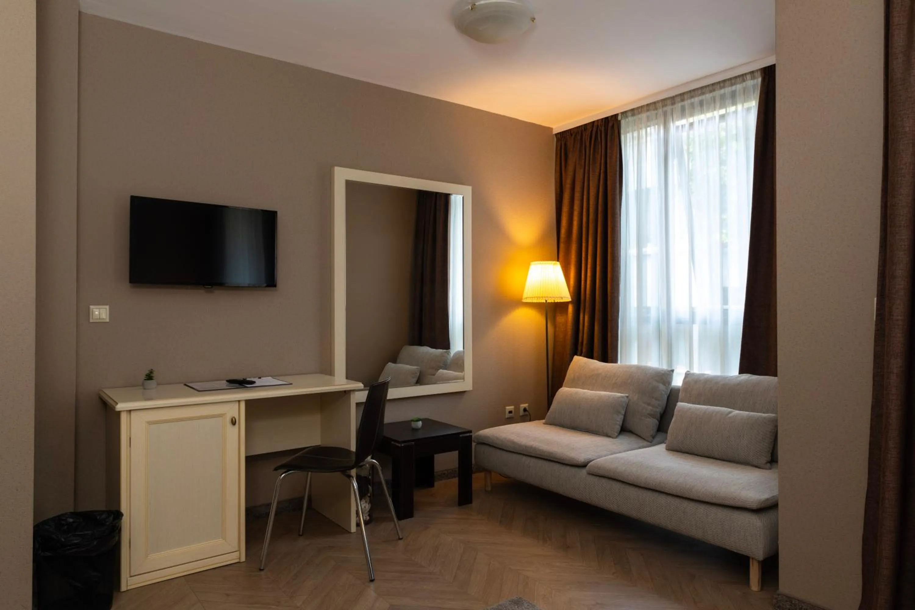 TV and multimedia in St. George Hotel