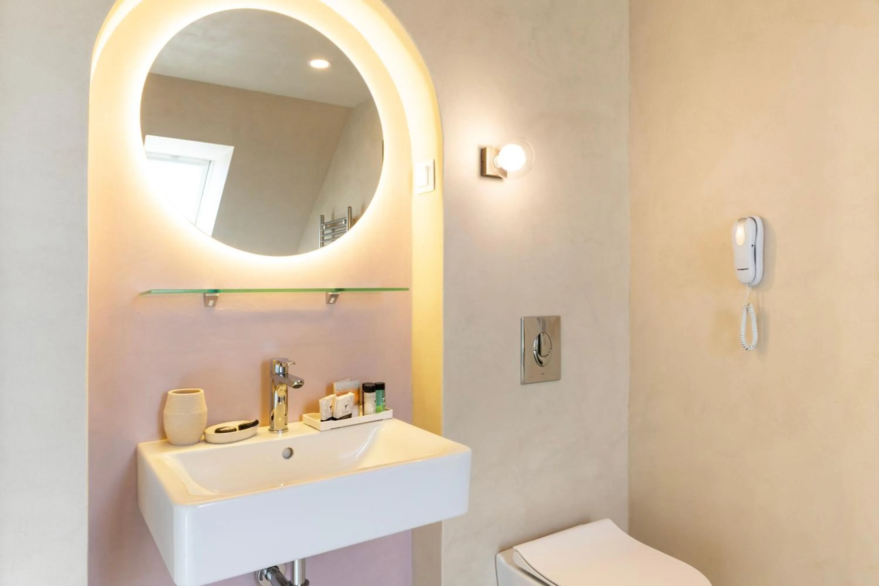 Toilet in St. George Hotel