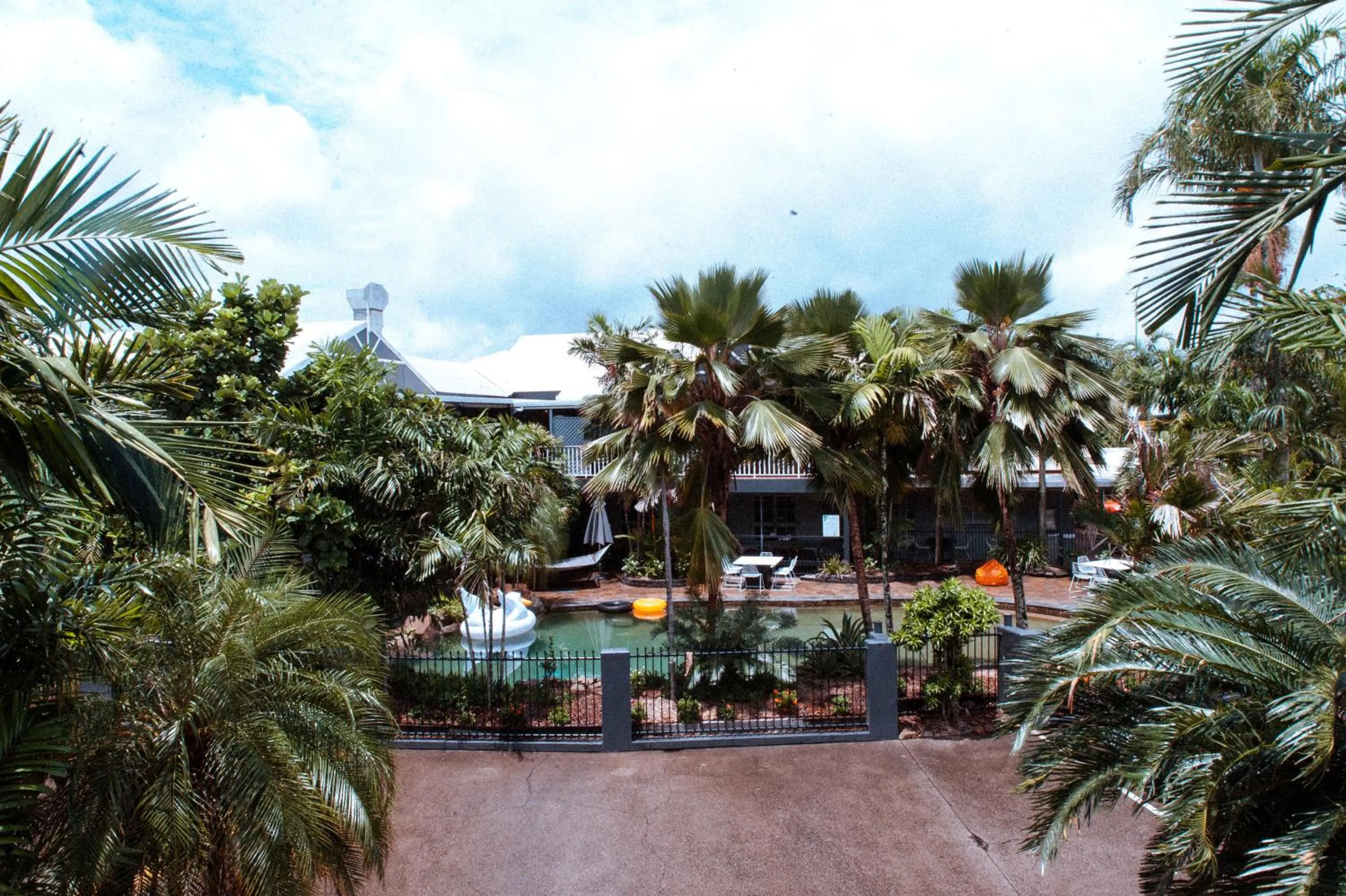 Garden in Motel Nomad