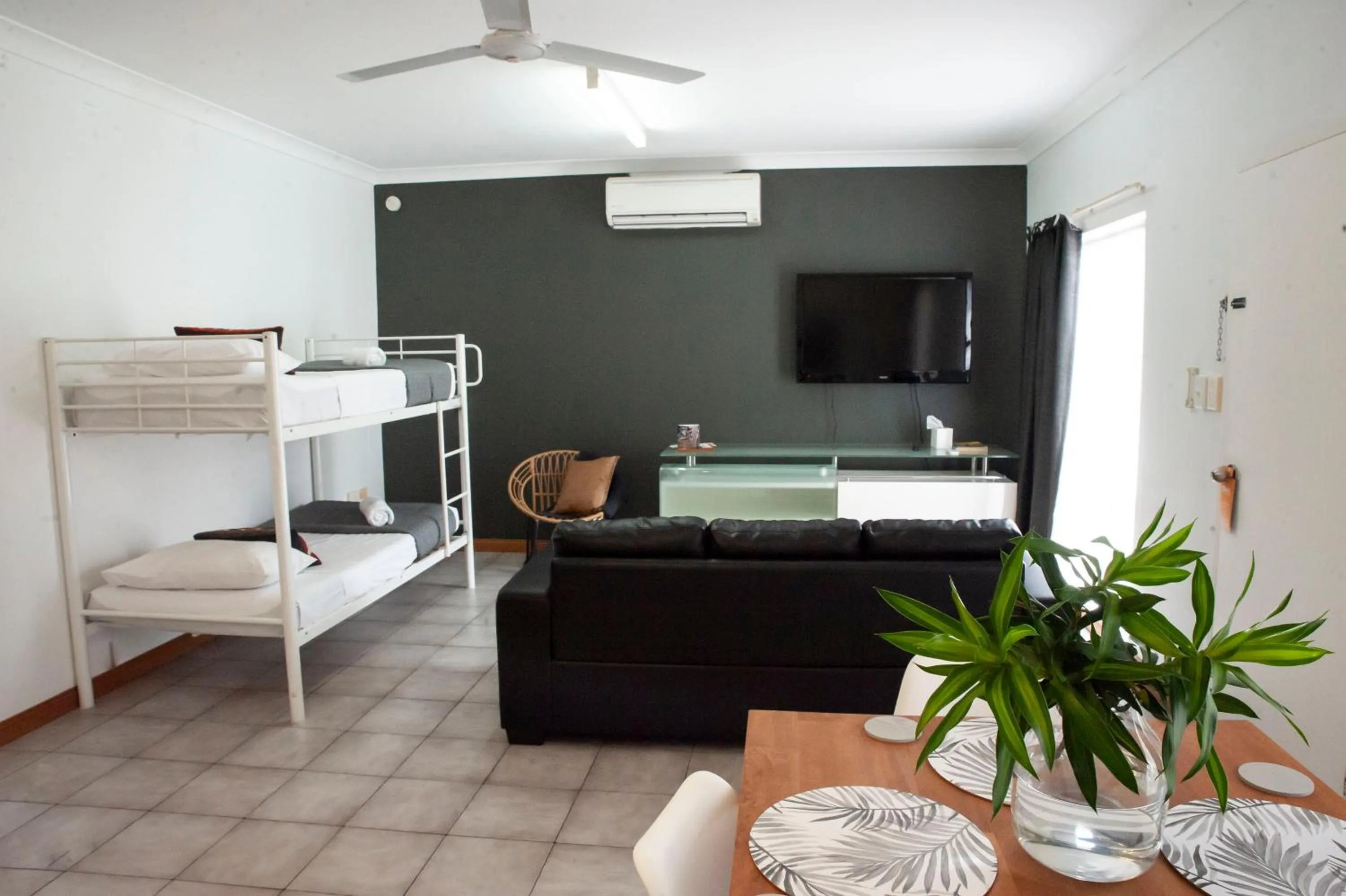 TV and multimedia, Bed in Motel Nomad