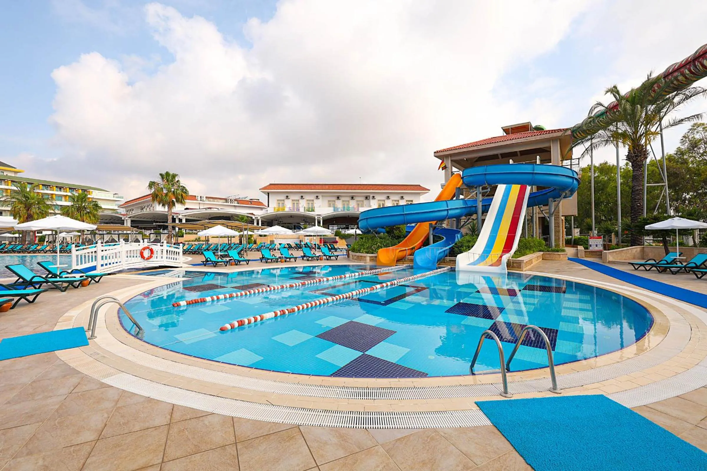 Day in Crystal Paraiso Aqua Collection - Ultimate All Inclusive