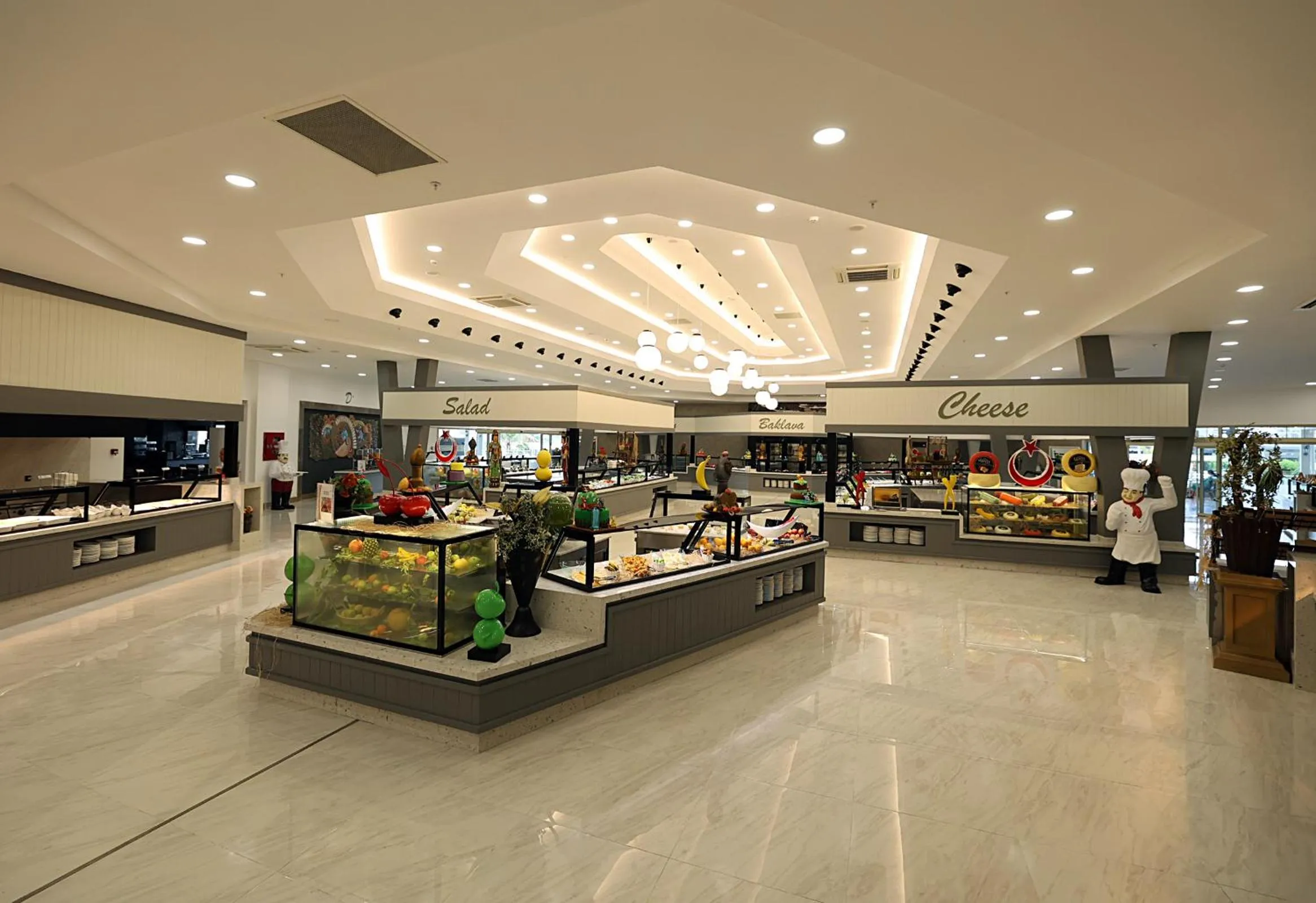 Food and drinks in Crystal Paraiso Aqua Collection - Ultimate All Inclusive