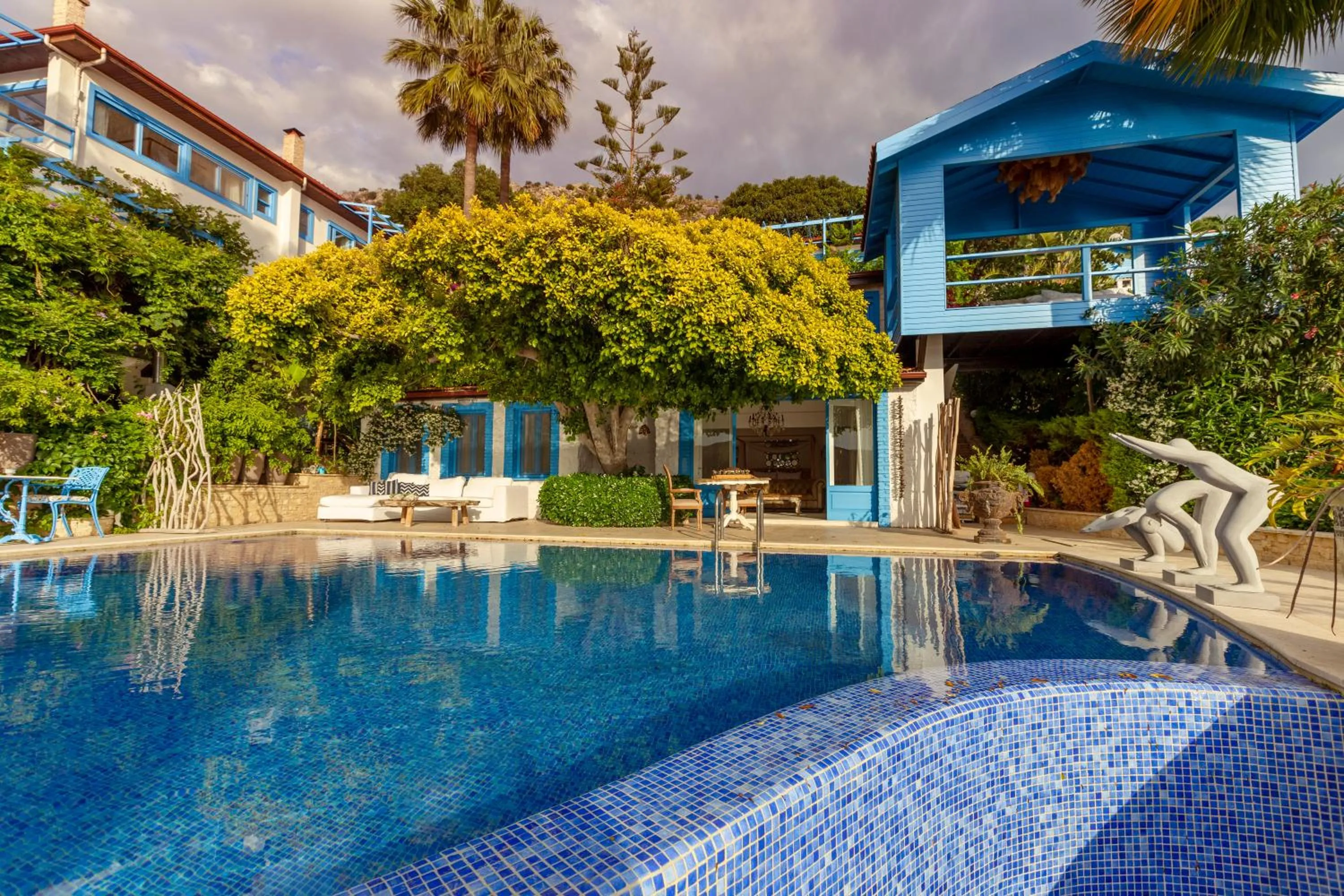 Sabrinas Haus - Adult Only +14