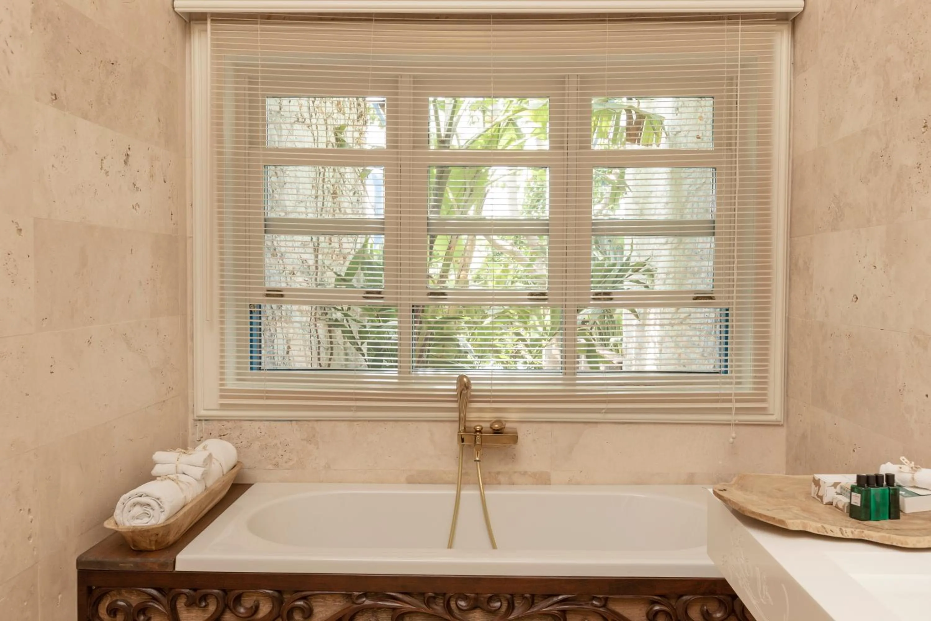 Shower in Sabrinas Haus - Adult Only +14