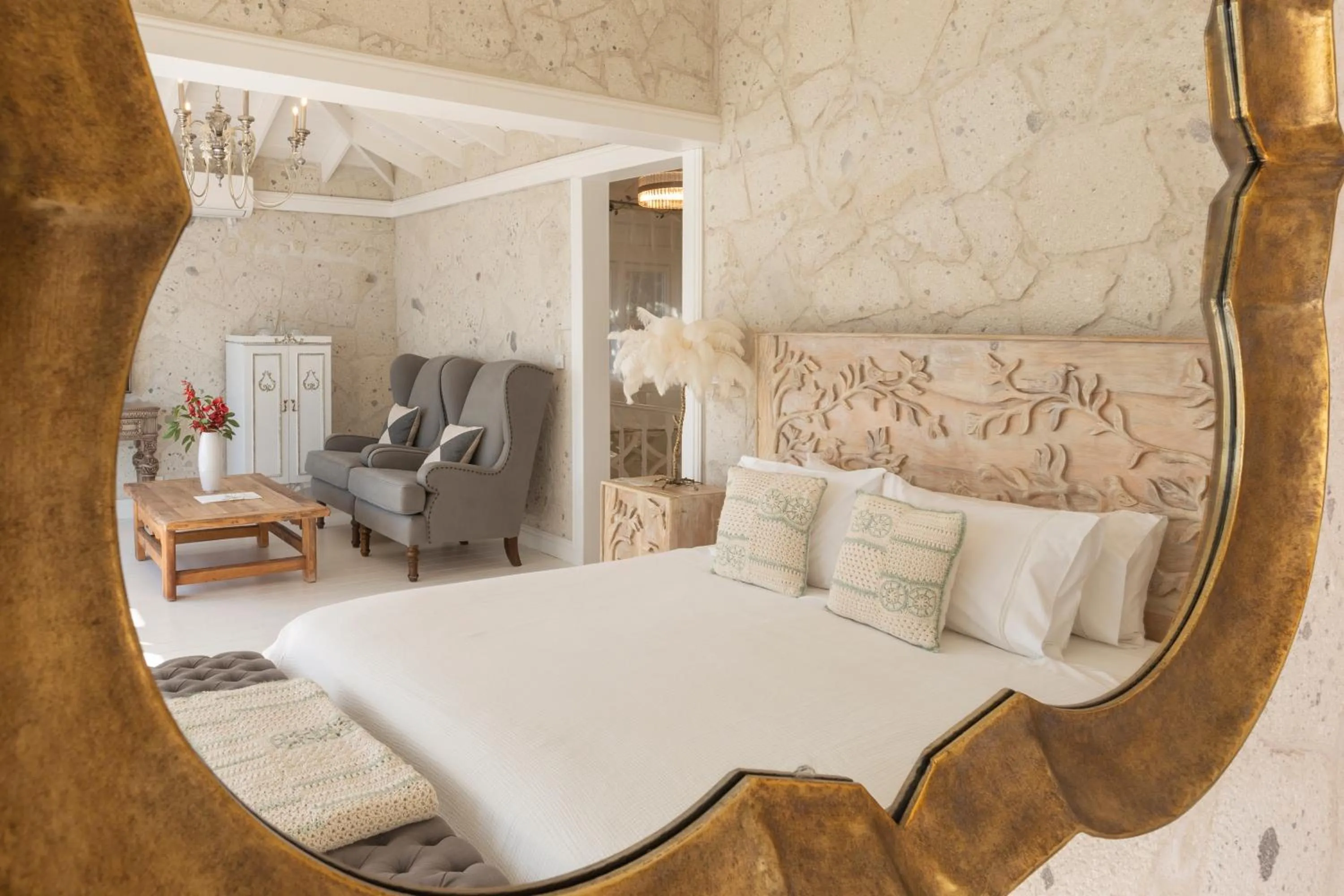 Sabrinas Haus - Adult Only +14