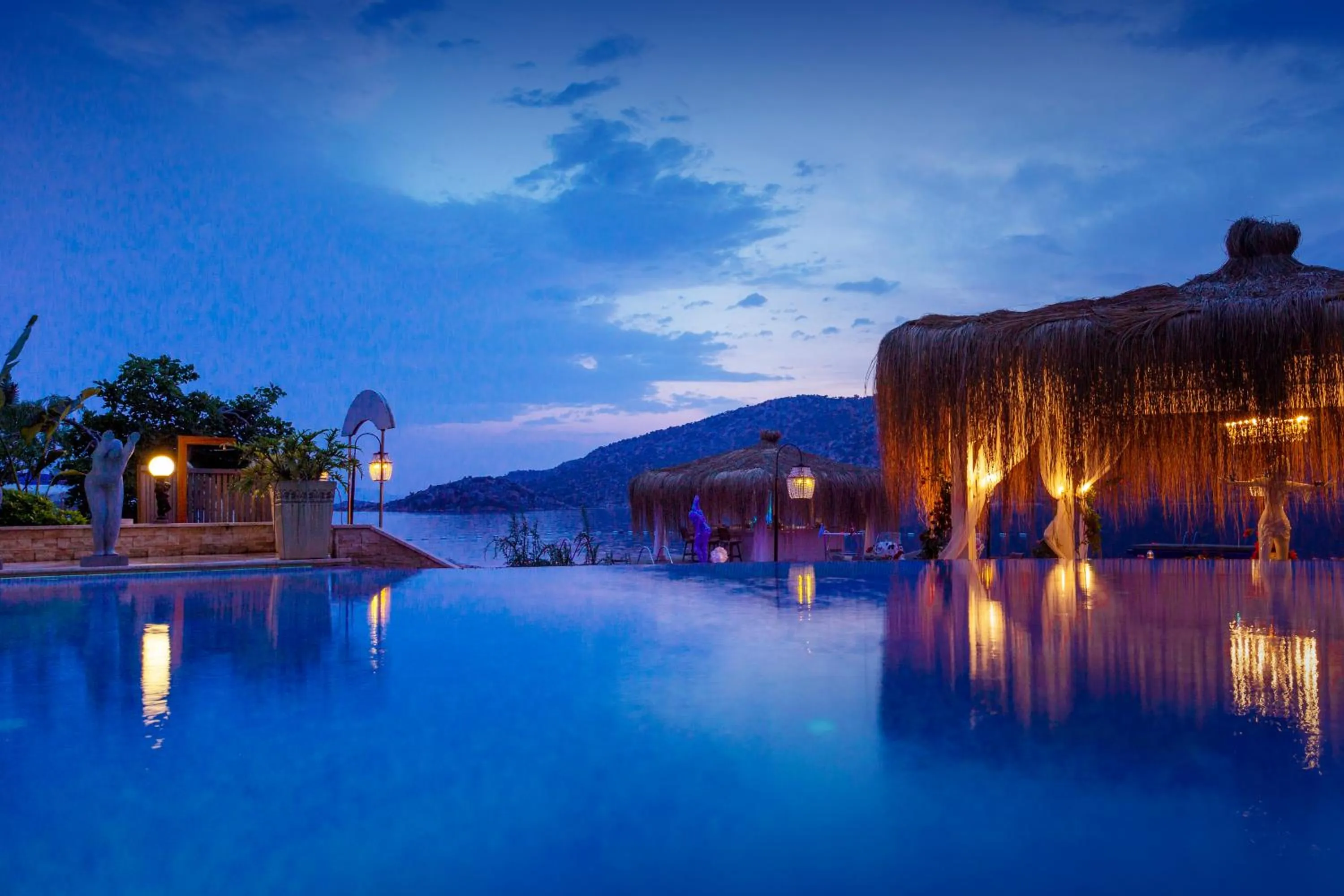 Sabrinas Haus - Adult Only +14