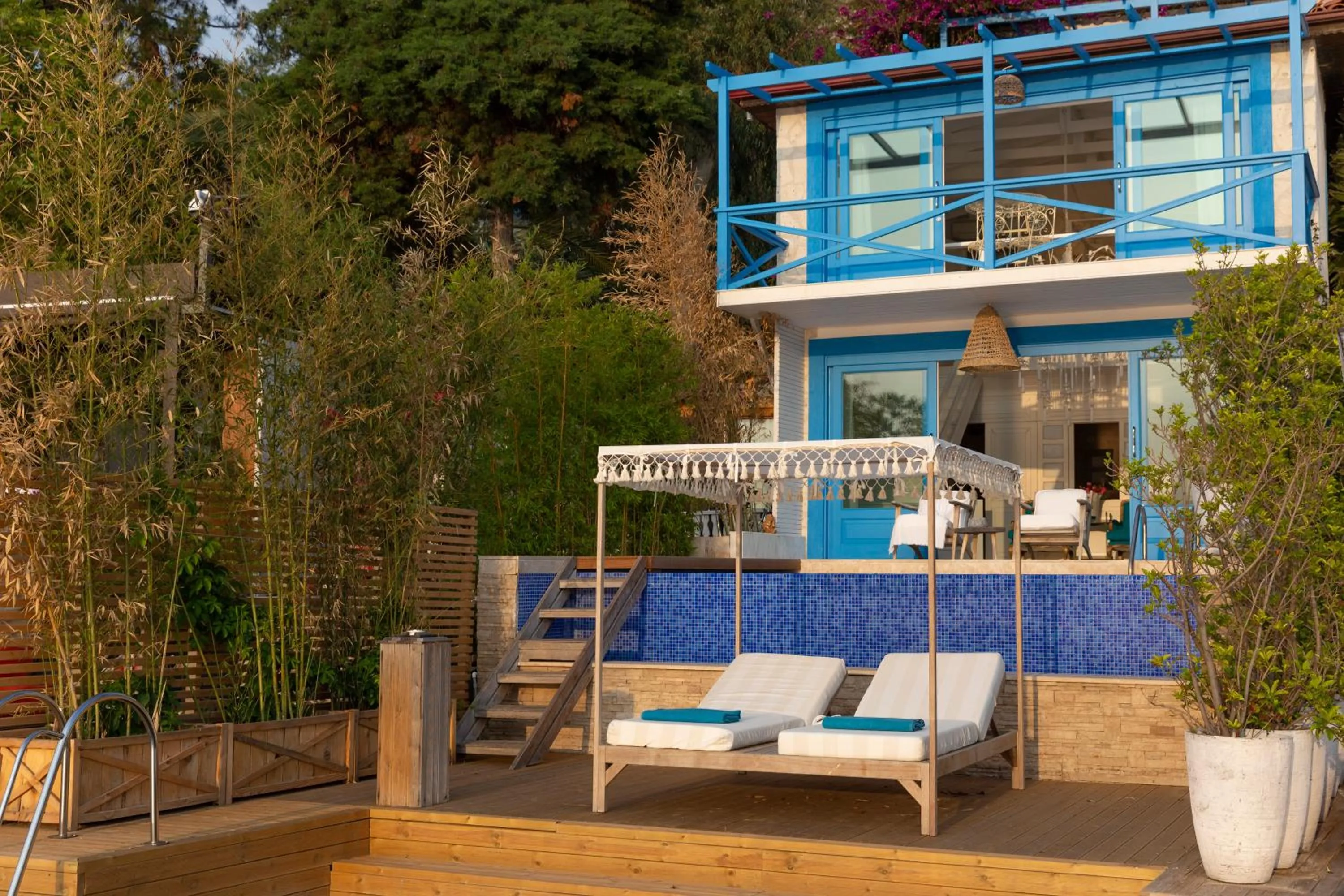 Sabrinas Haus - Adult Only +14