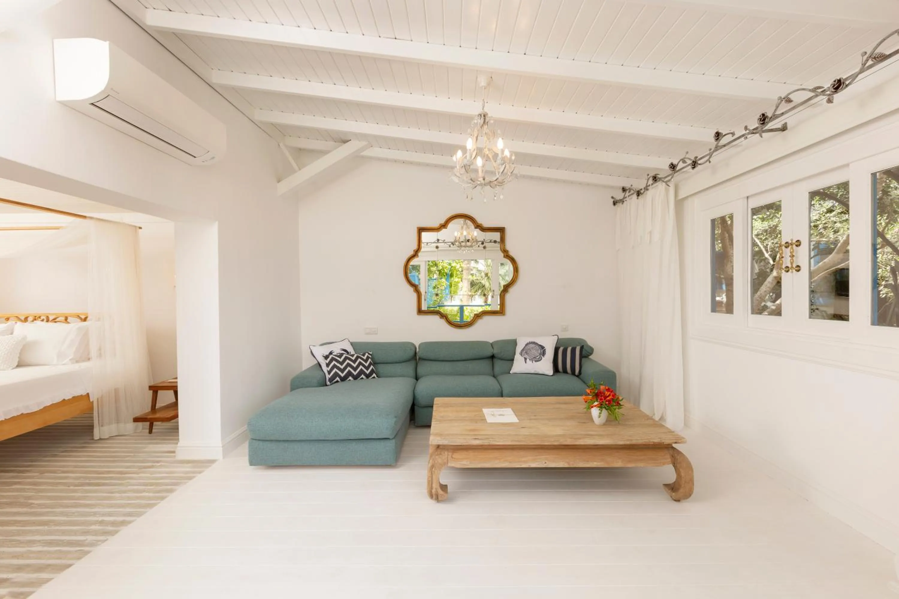 Sabrinas Haus - Adult Only +14