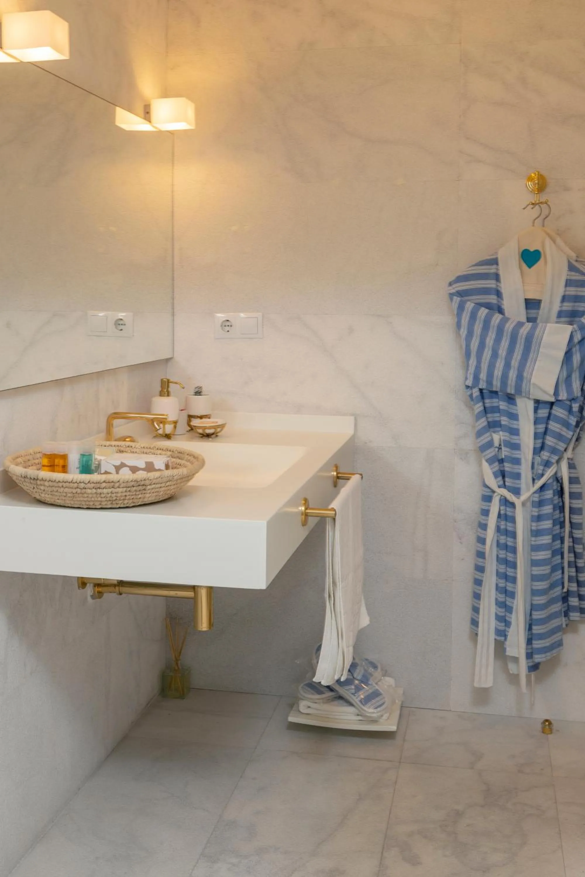 Shower in Sabrinas Haus - Adult Only +14