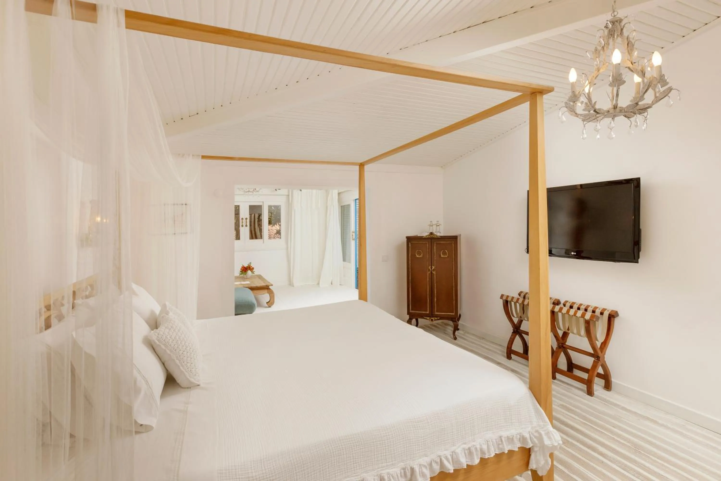 Sabrinas Haus - Adult Only +14