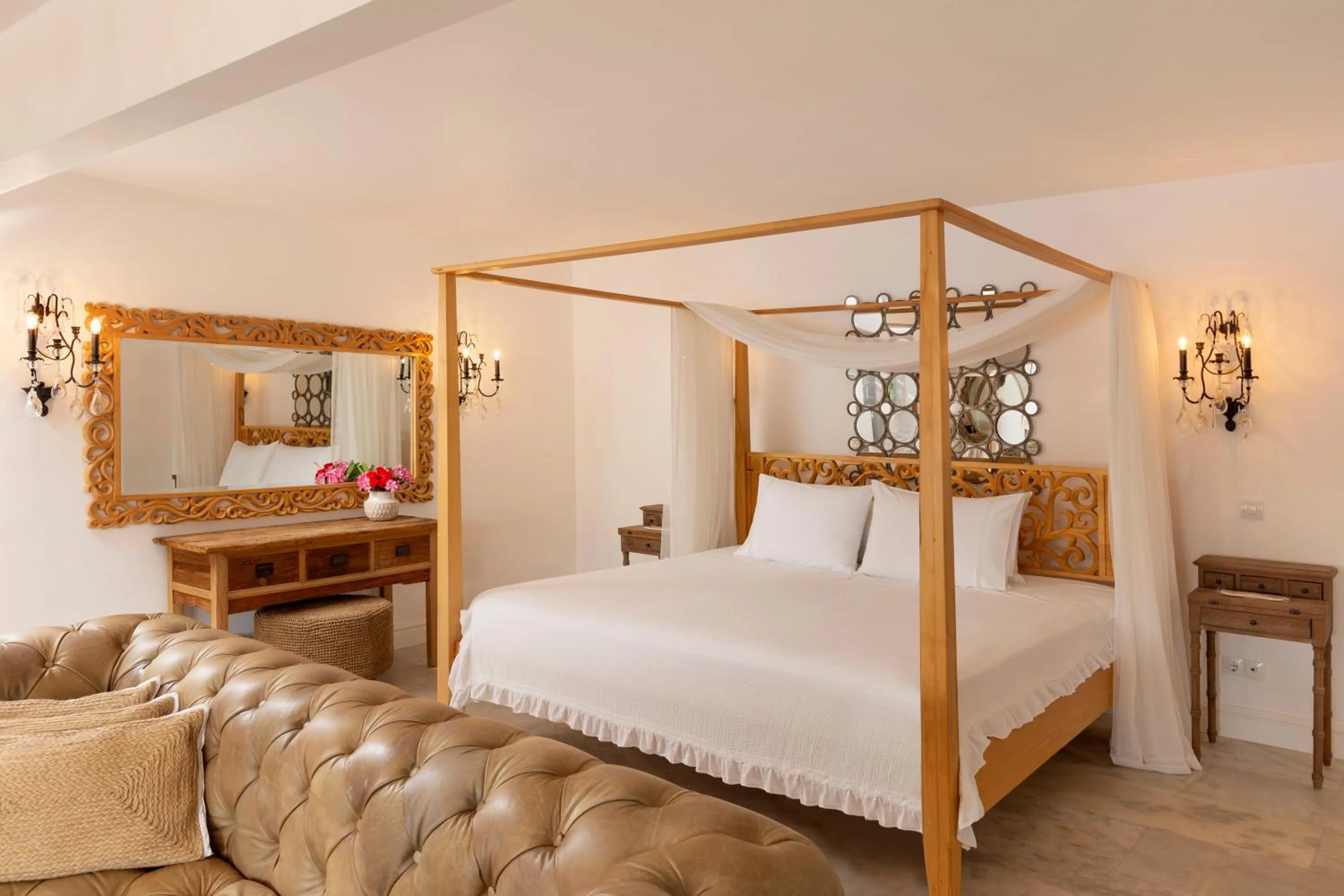 Sabrinas Haus - Adult Only +14