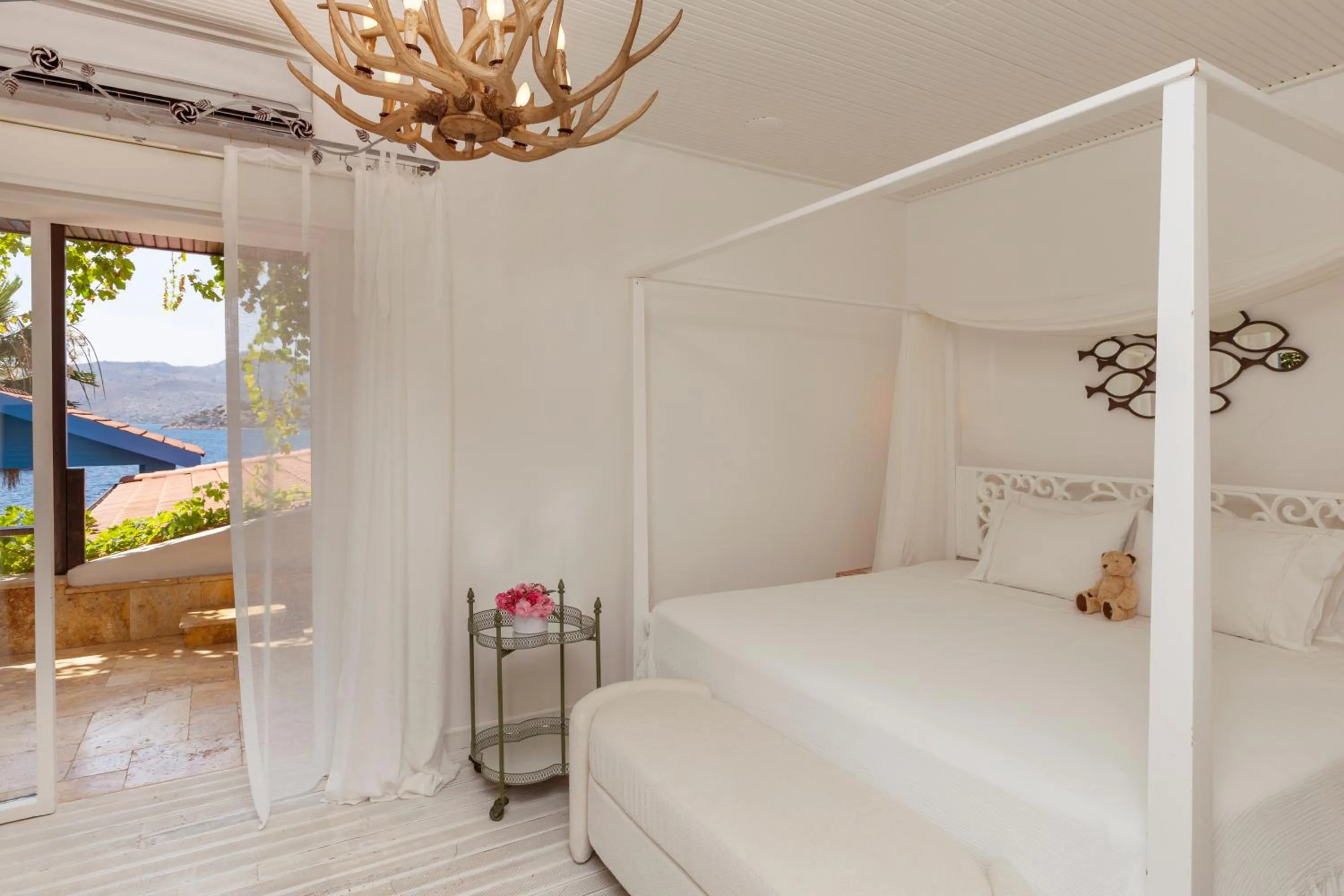 Sabrinas Haus - Adult Only +14