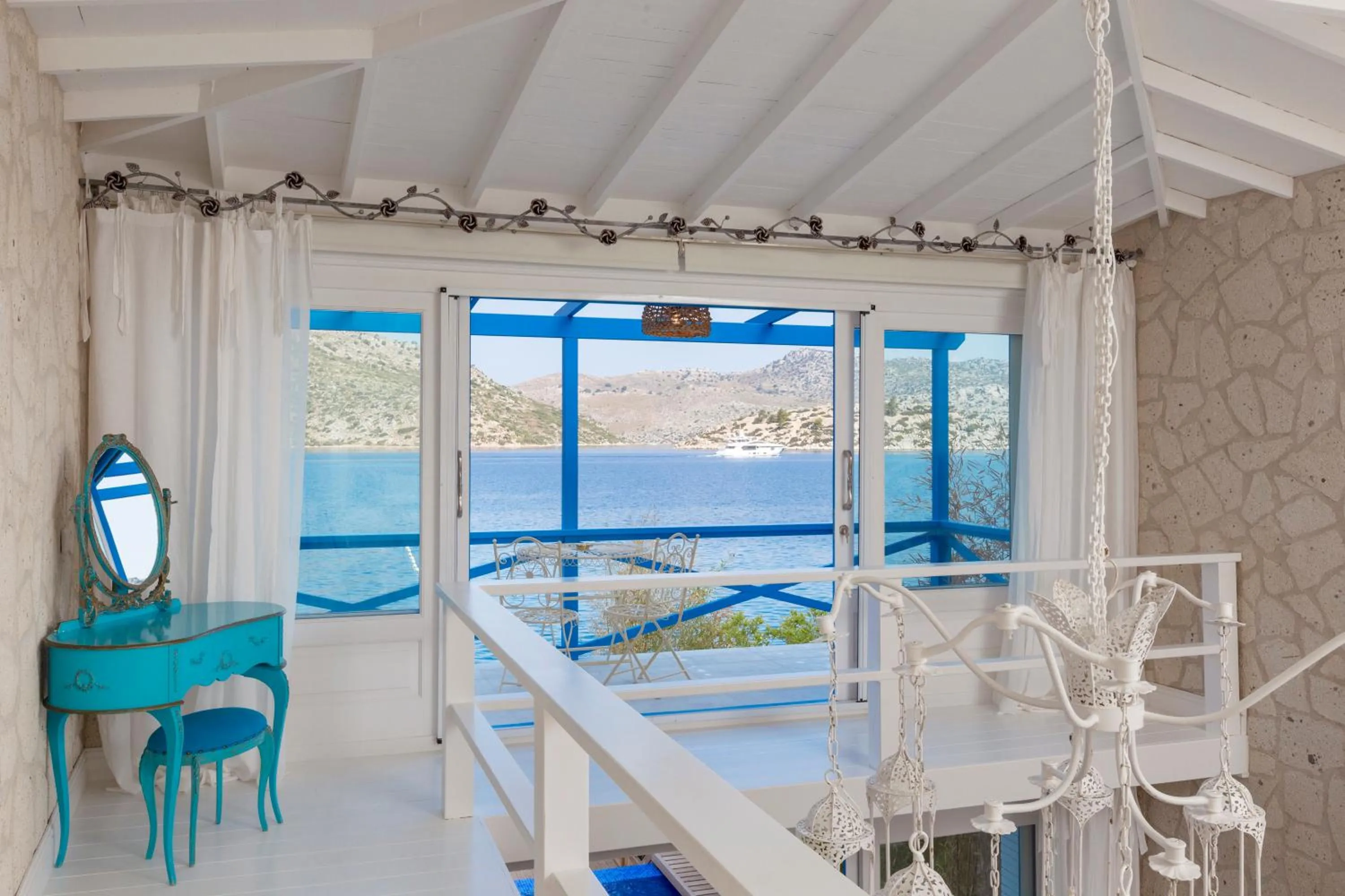 Sabrinas Haus - Adult Only +14