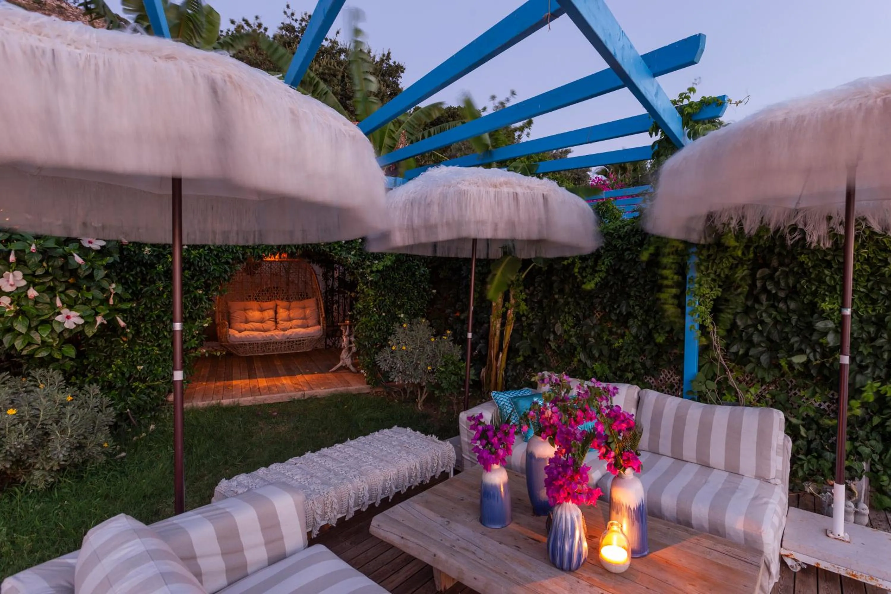 Sabrinas Haus - Adult Only +14