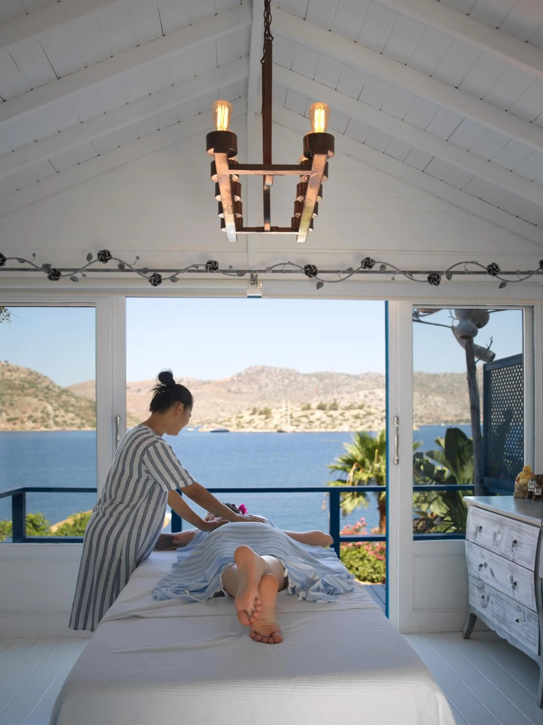 Sabrinas Haus - Adult Only +14