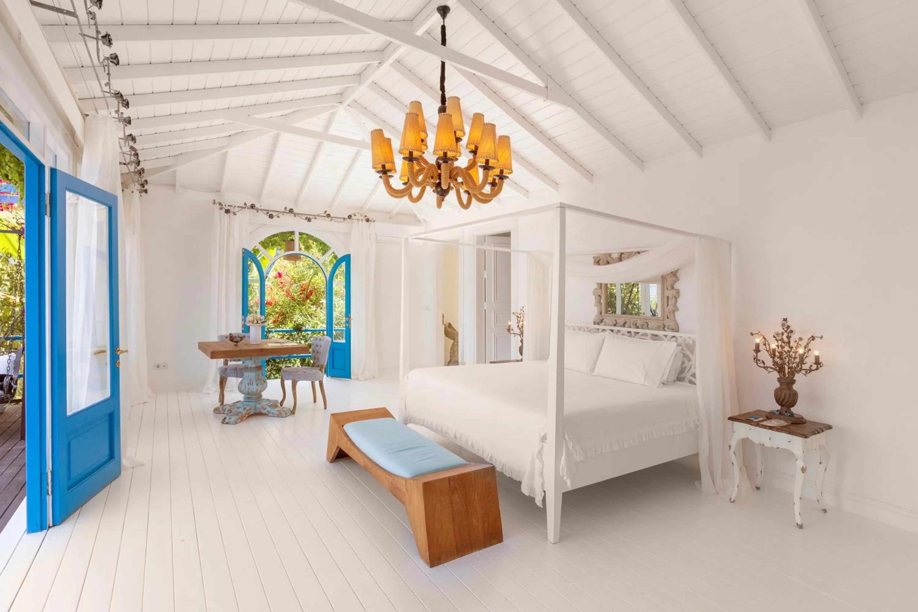 Sabrinas Haus - Adult Only +14