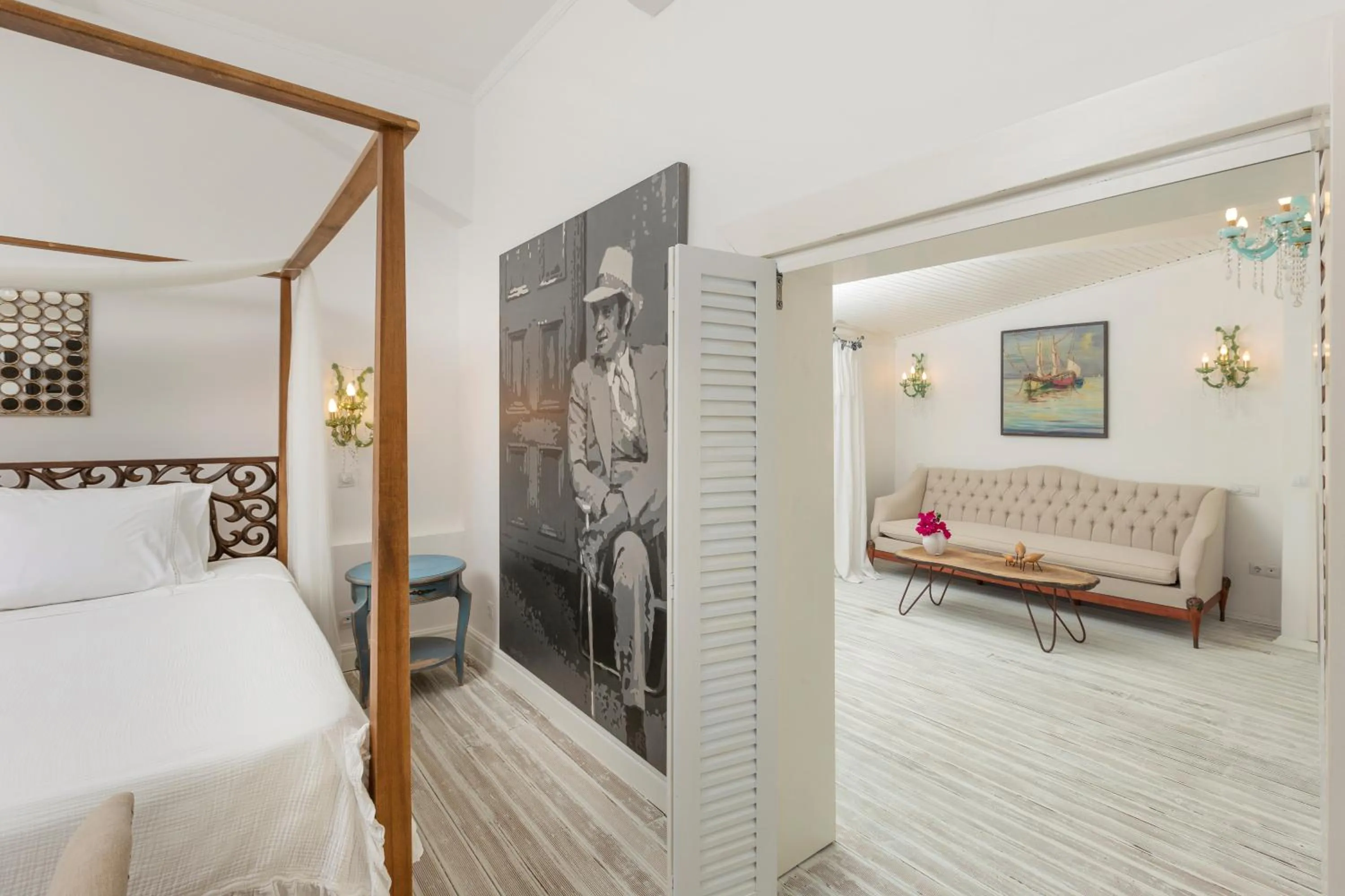 Sabrinas Haus - Adult Only +14