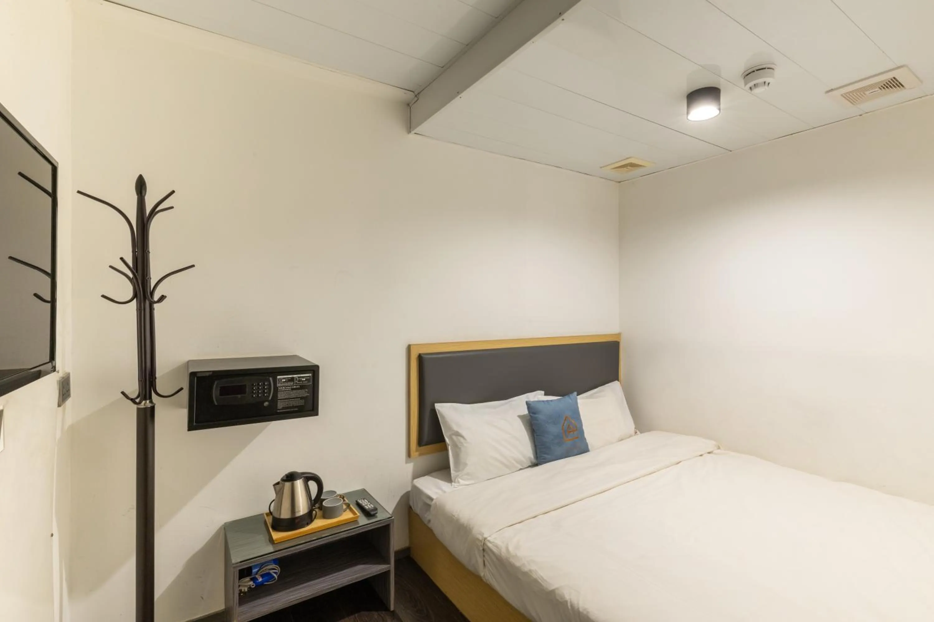 Bedroom, Bed in Atlas Hostel & Backpackers