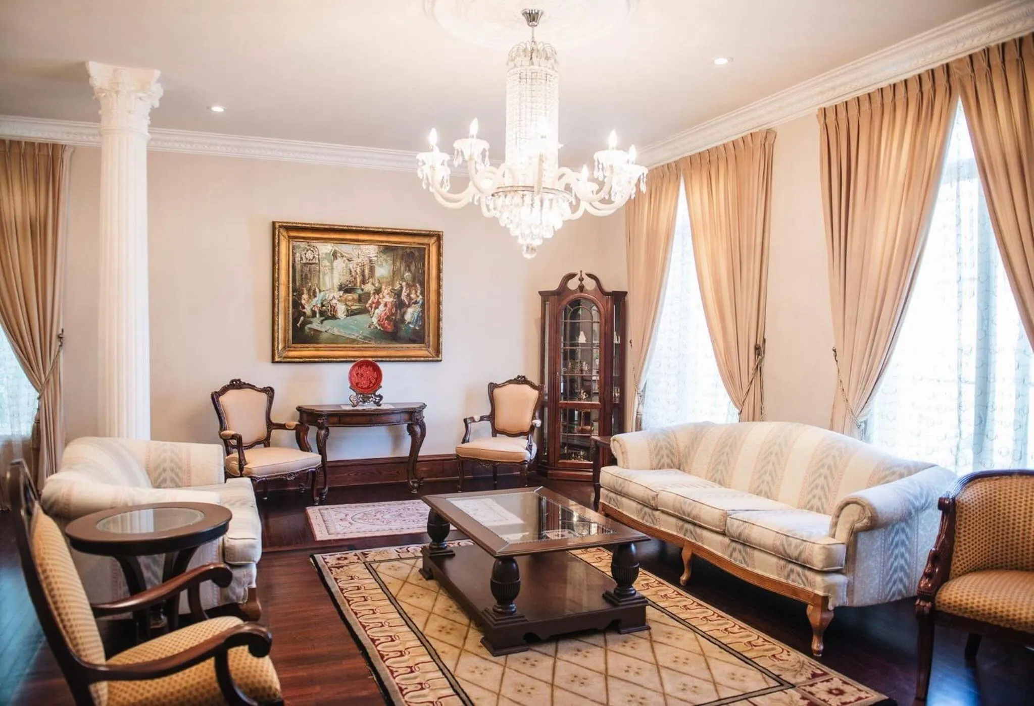 JstLikeHome - Luxury Mansion & Guesthouse