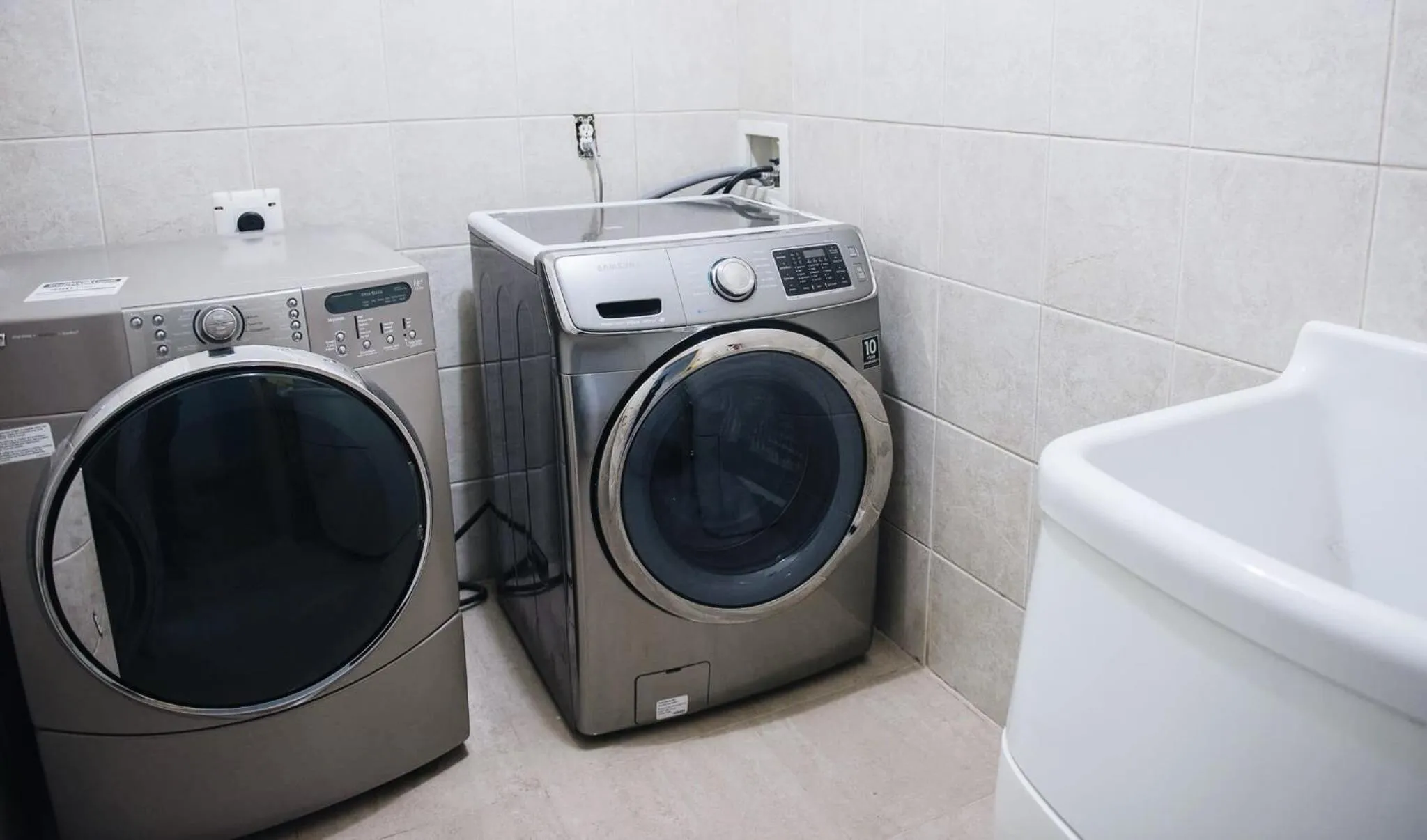 JstLikeHome - Luxury Mansion & Guesthouse