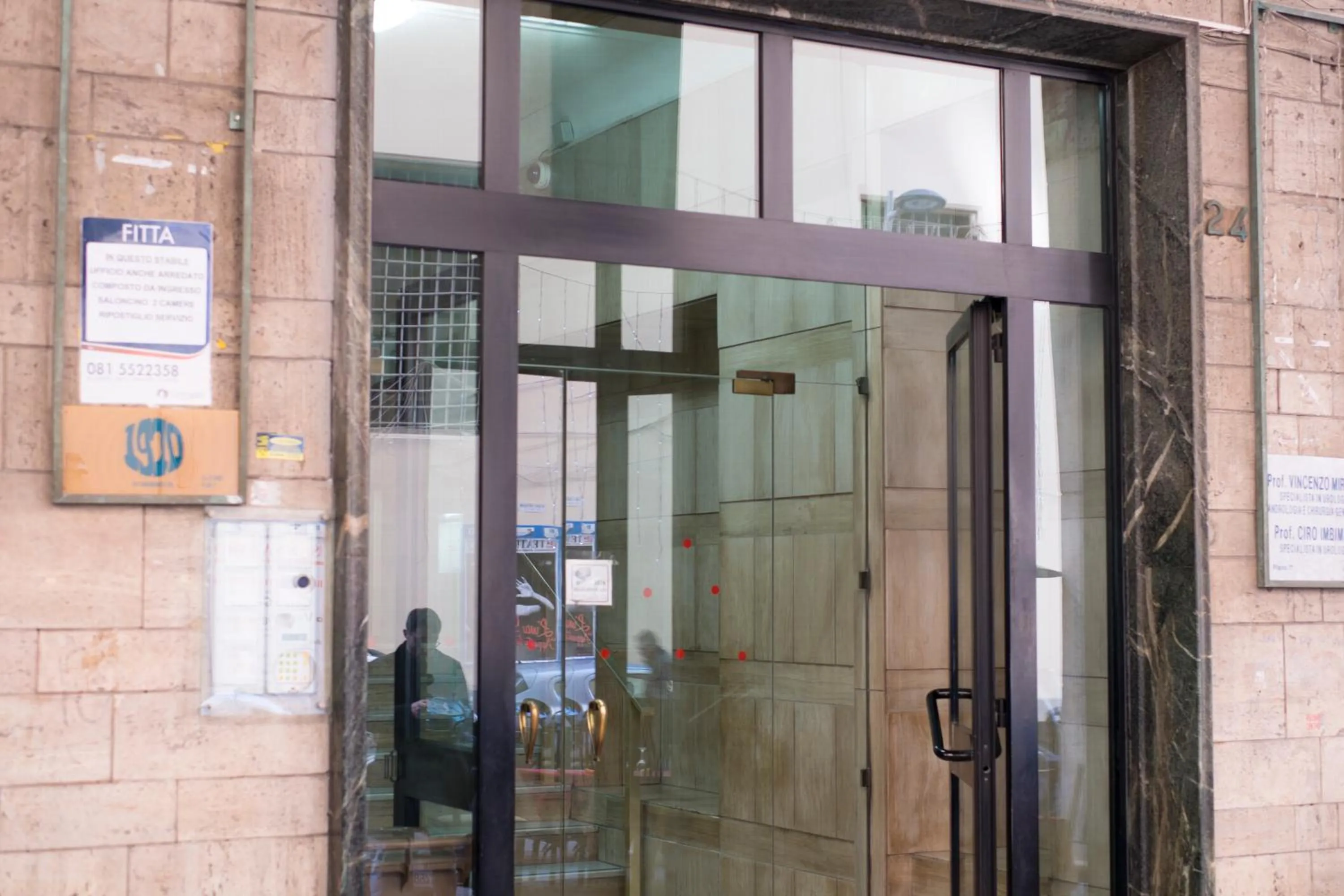 Property building in 1970 Rooms