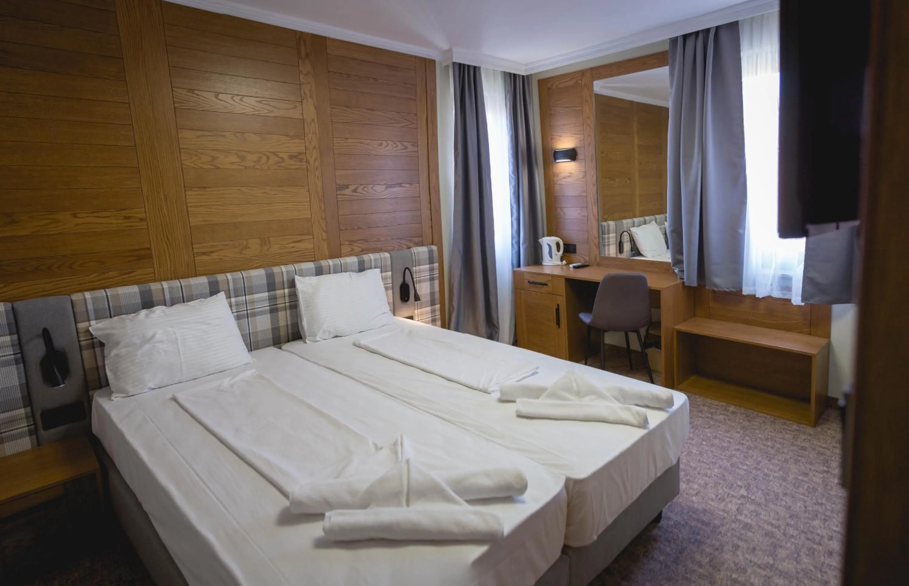 Photo of the whole room, Bed in Prince Cyril Hotel