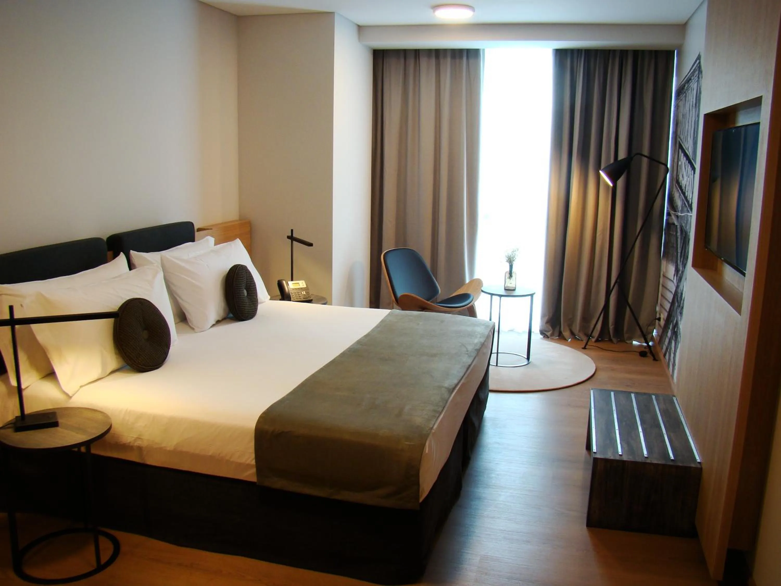 Photo of the whole room, Bed in Dazzler by Wyndham Rosario