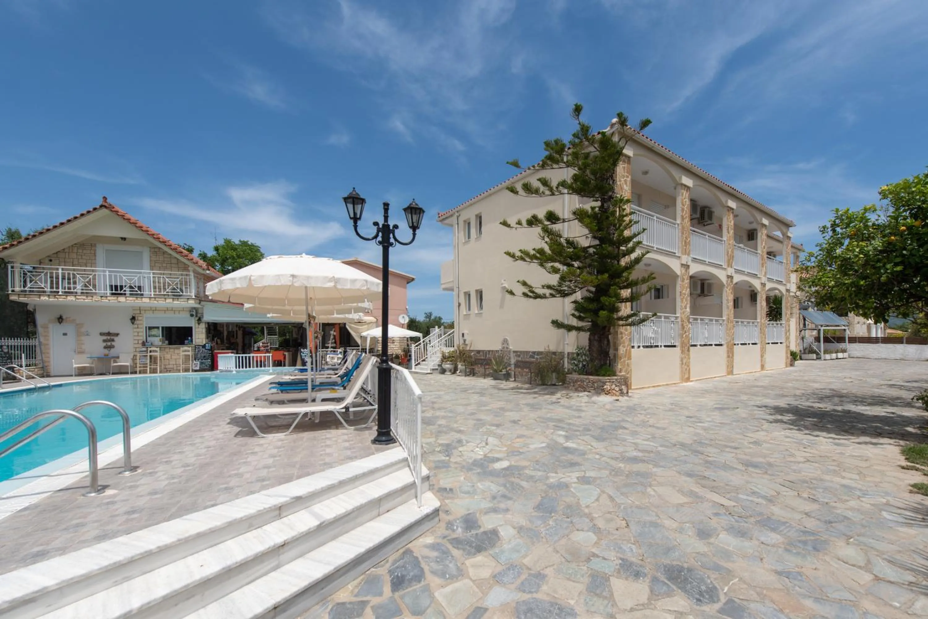 Property building in Tsolakis Studios & Apartments