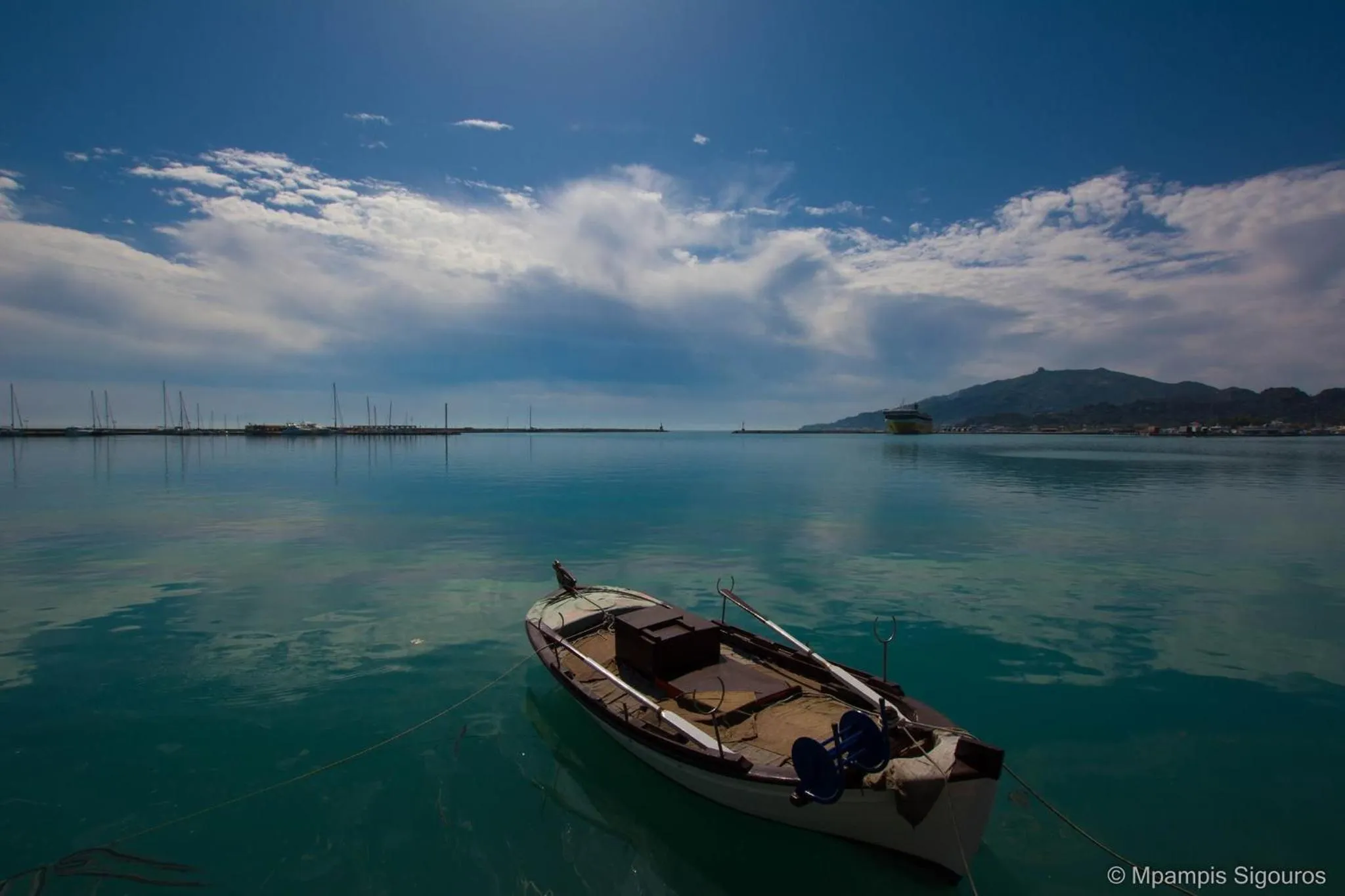 Tsolakis Studios & Apartments