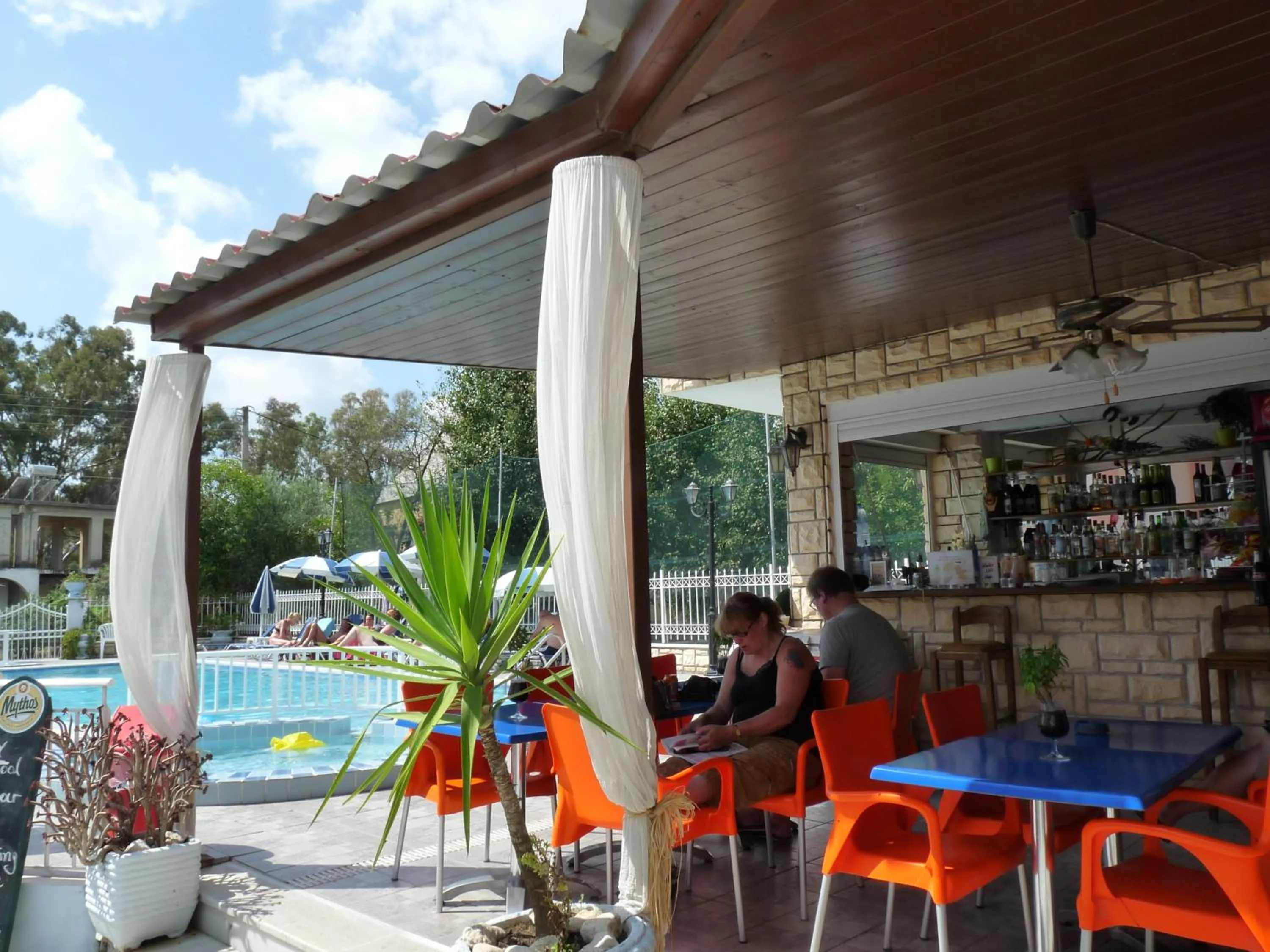 Patio in Tsolakis Studios & Apartments