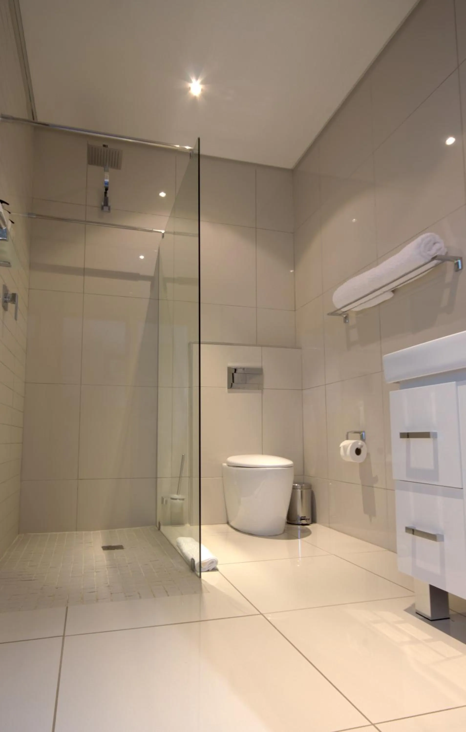 Bathroom in River Place Manor