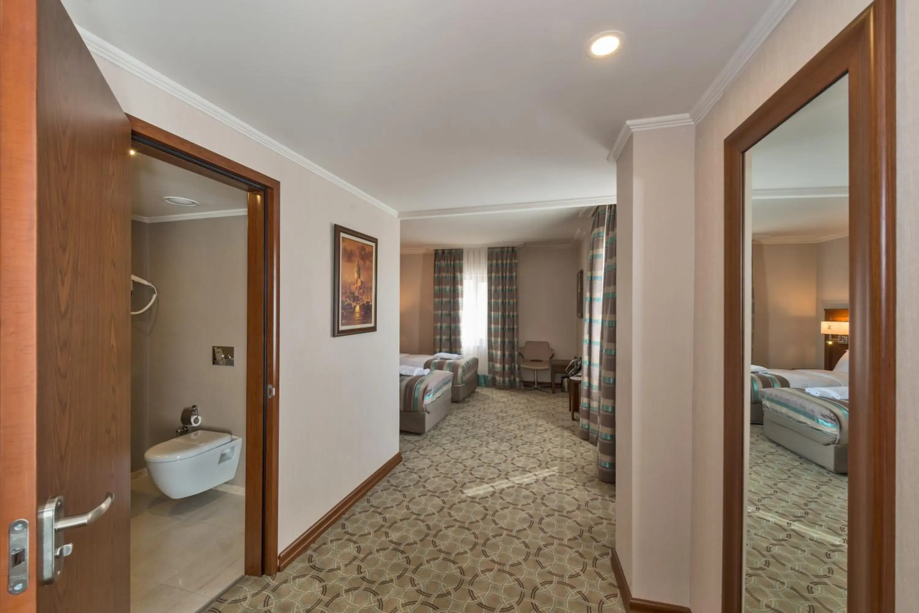 Budget Triple Room in Bekdas Hotel Deluxe & Spa Budget Triple Room in Bekdas Hotel Deluxe & Spa