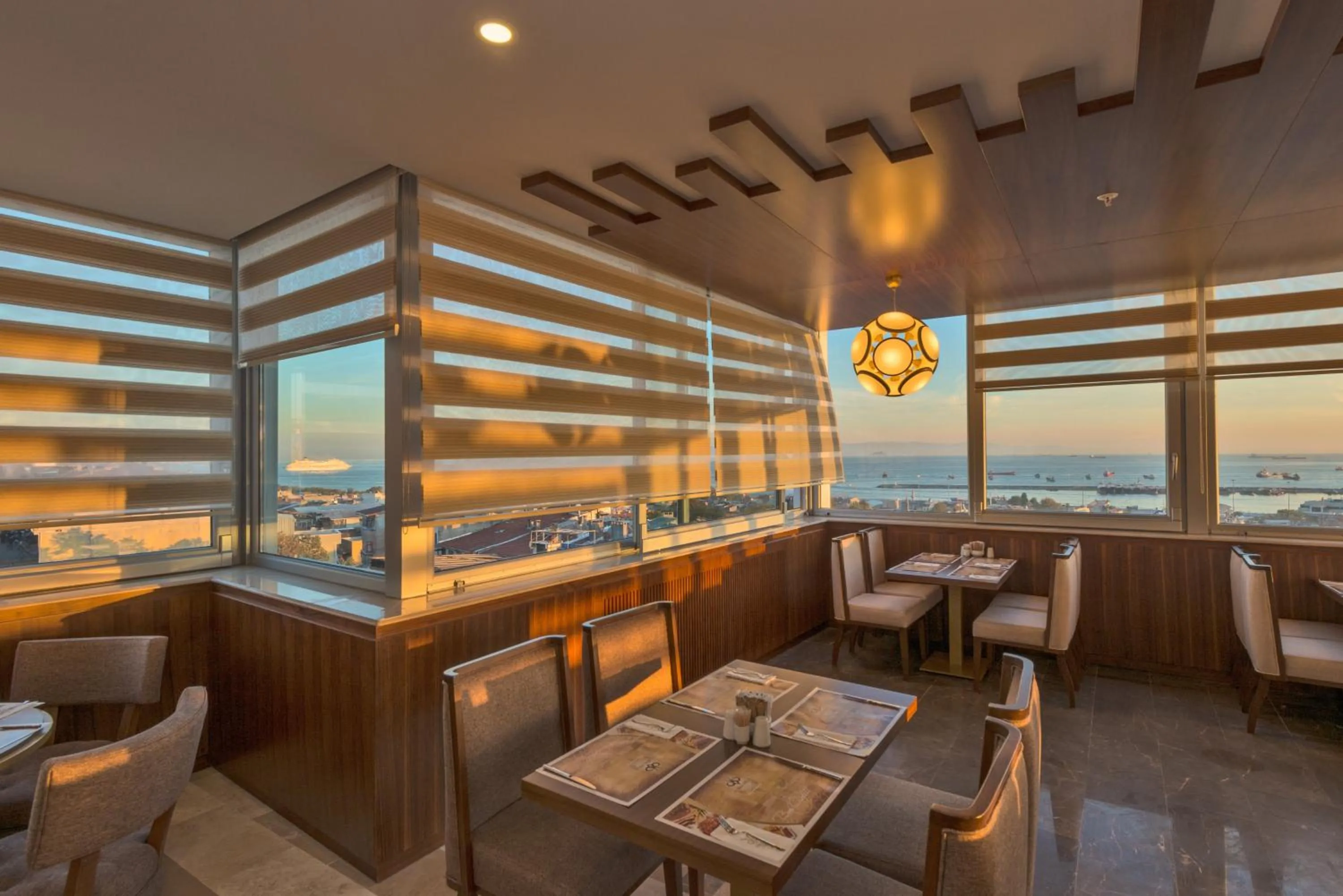 Restaurant/places to eat in Bekdas Hotel Deluxe & Spa