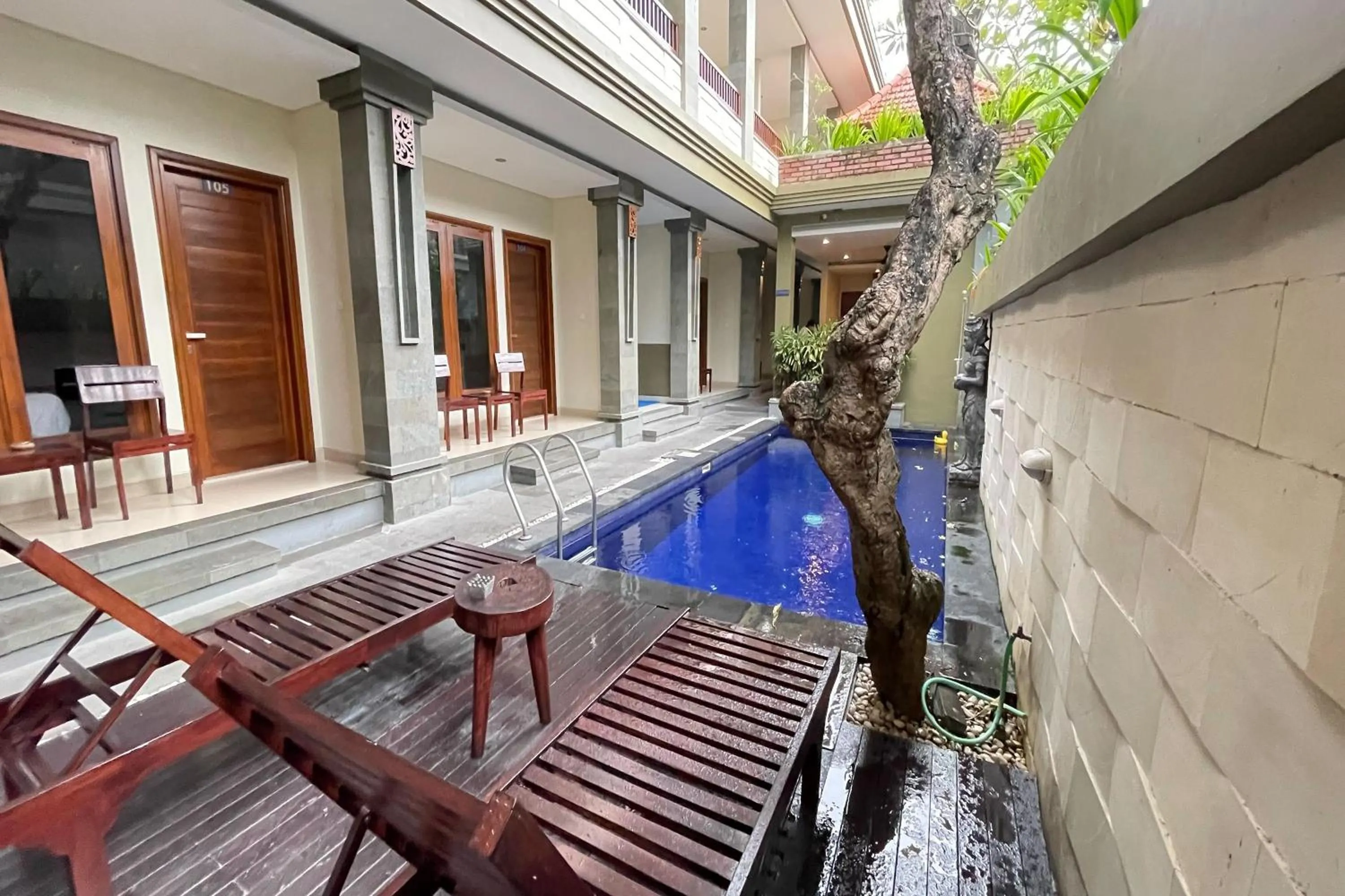 Swimming pool in Singgah Hotel Seminyak