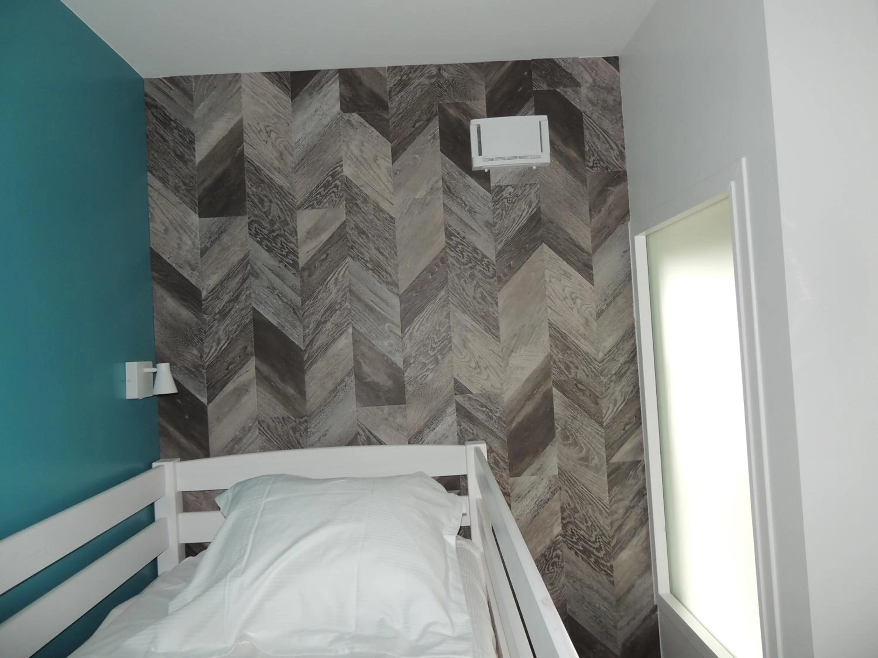 Bed in Logis Hôtel Ker Mor