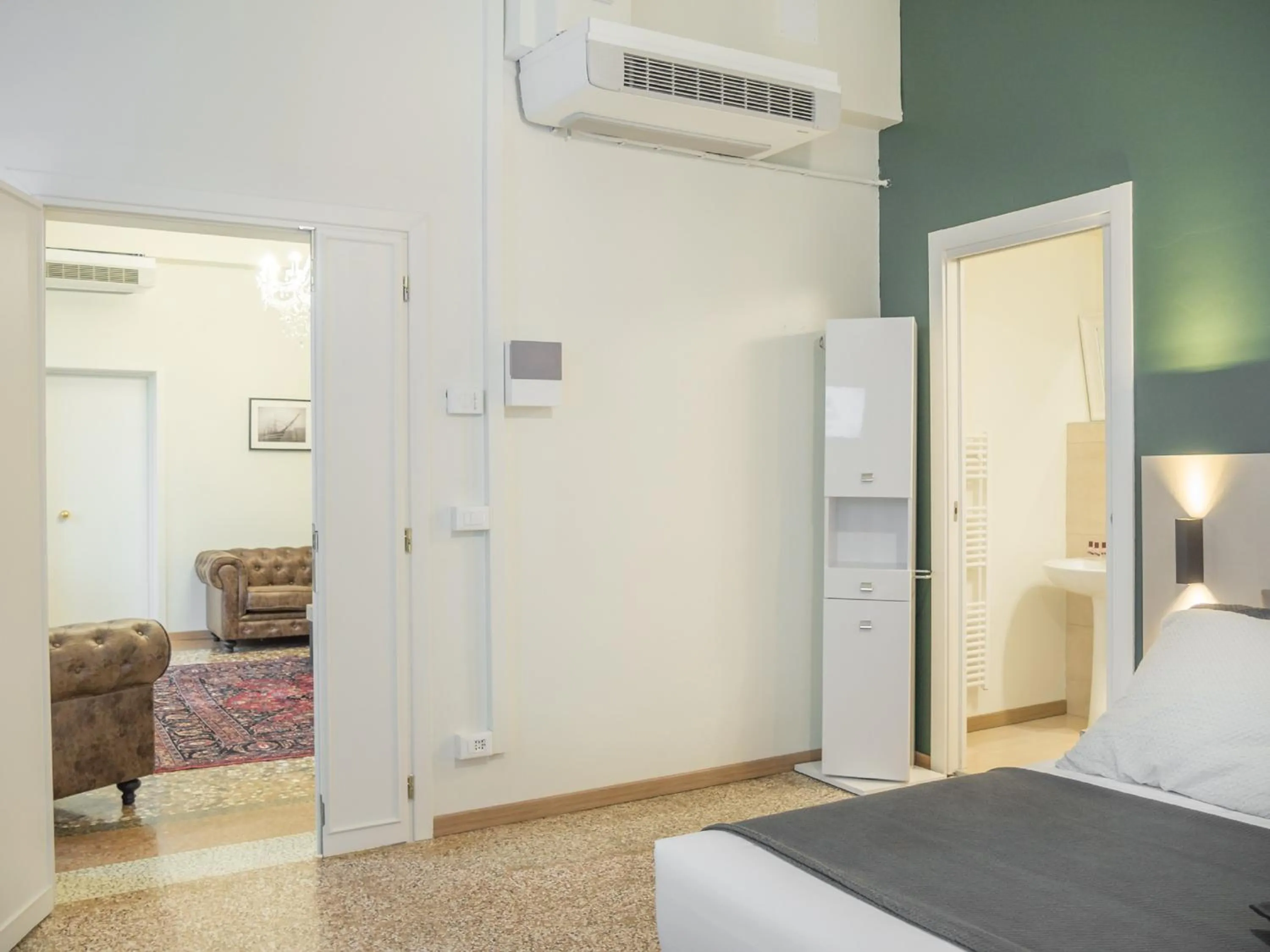 Bedroom, Bed in Grand Canal Suite by Wonderful Italy