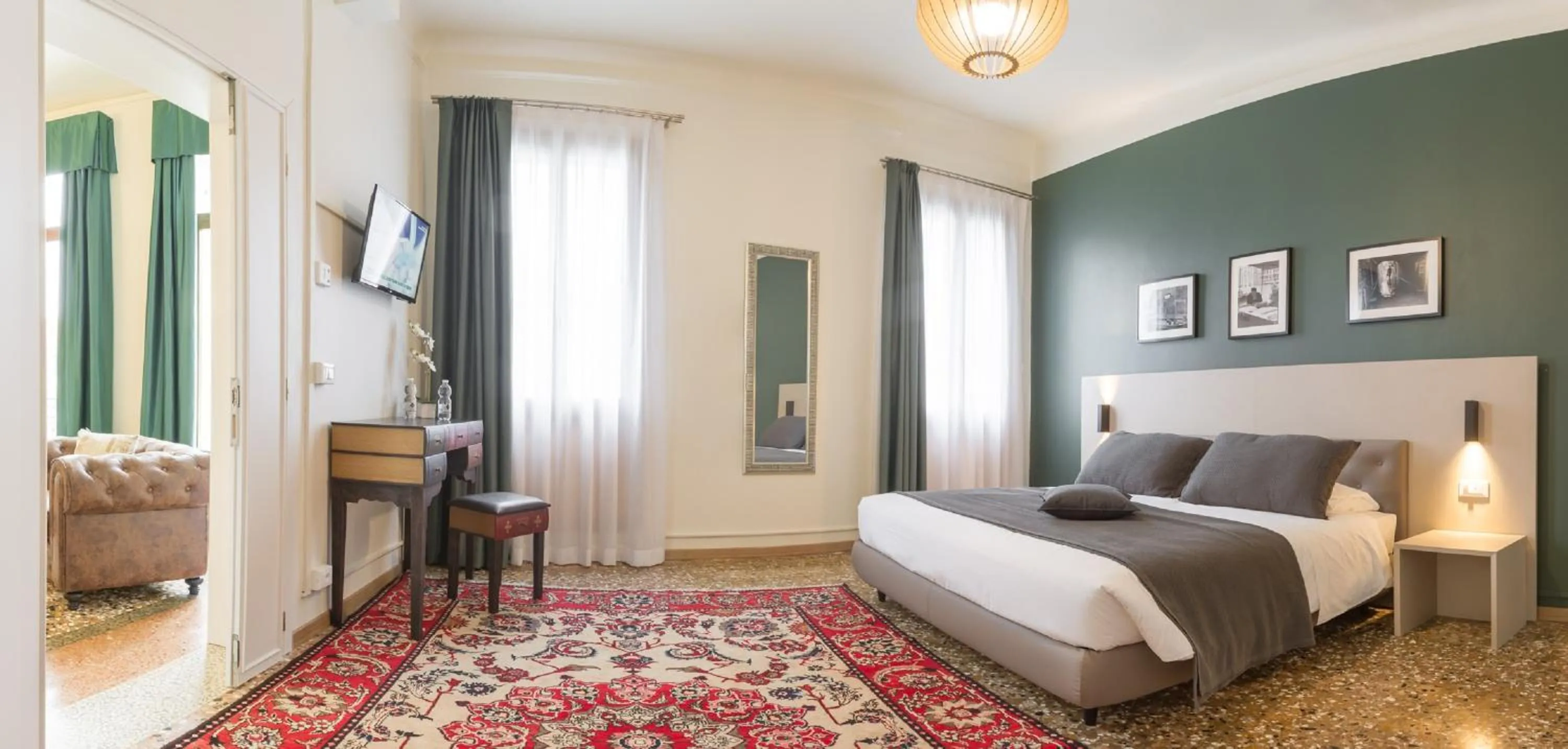 Bedroom, Bed in Grand Canal Suite by Wonderful Italy