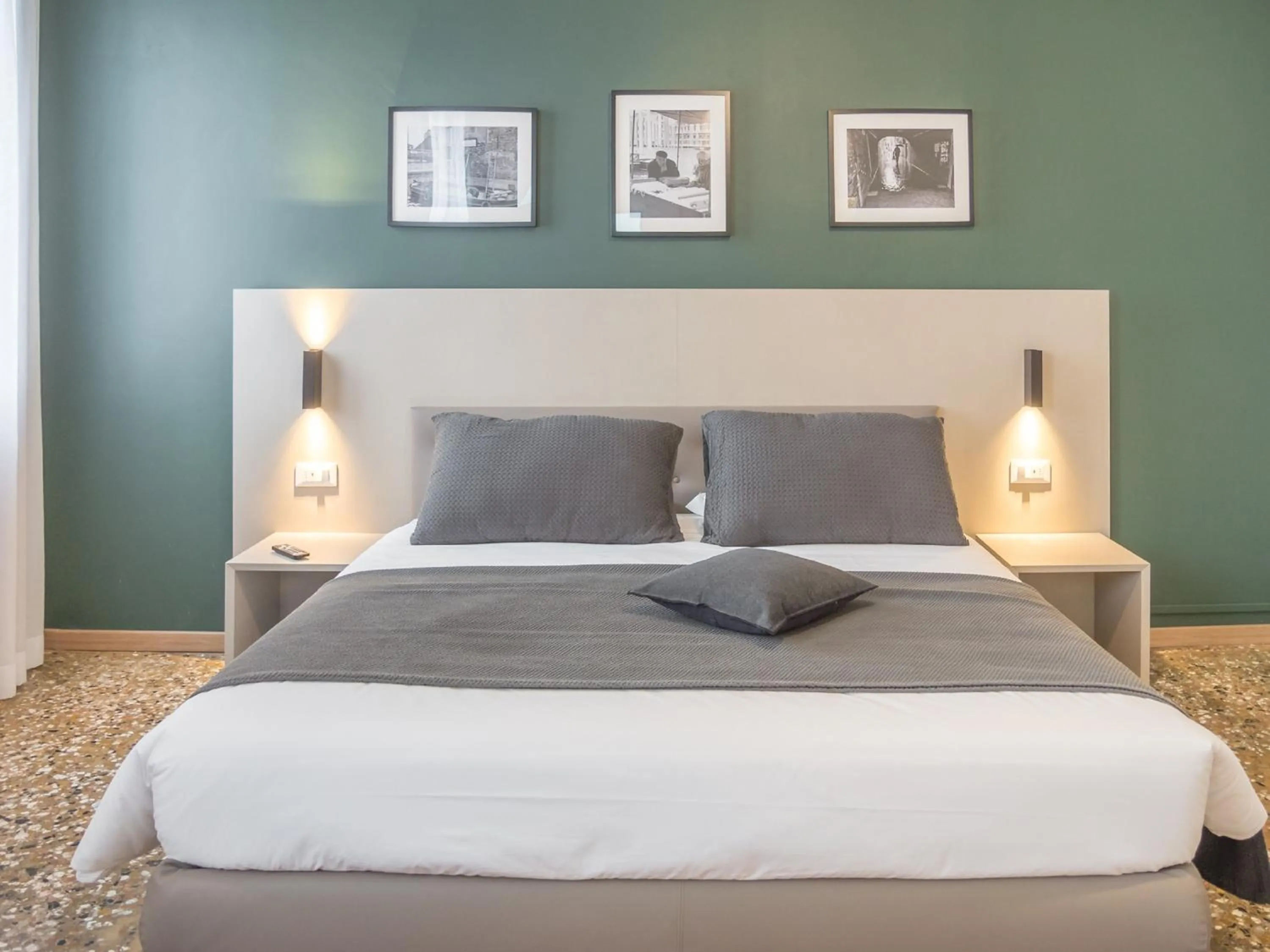 Bedroom, Bed in Grand Canal Suite by Wonderful Italy