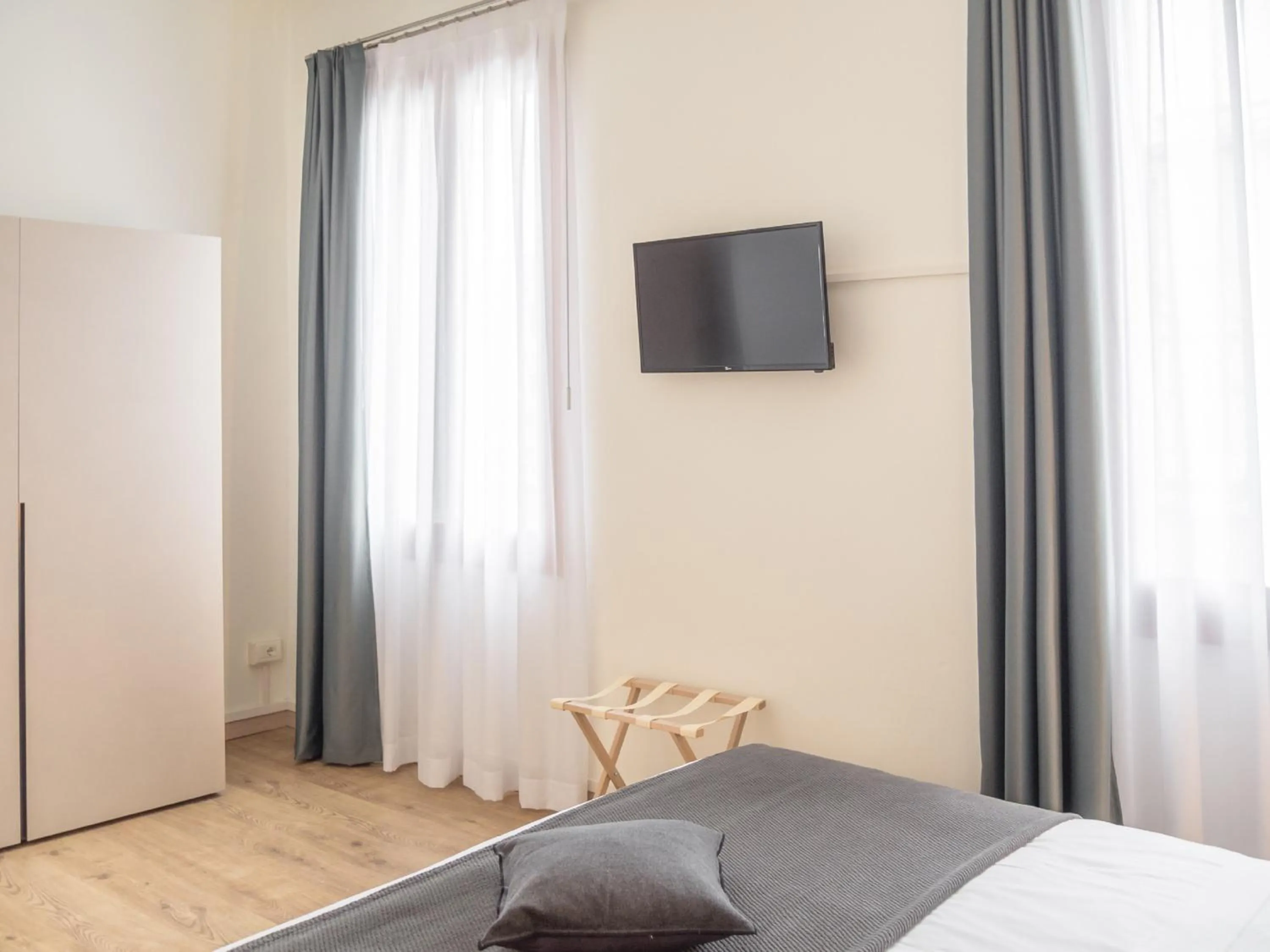 Bedroom, Bed in Grand Canal Suite by Wonderful Italy