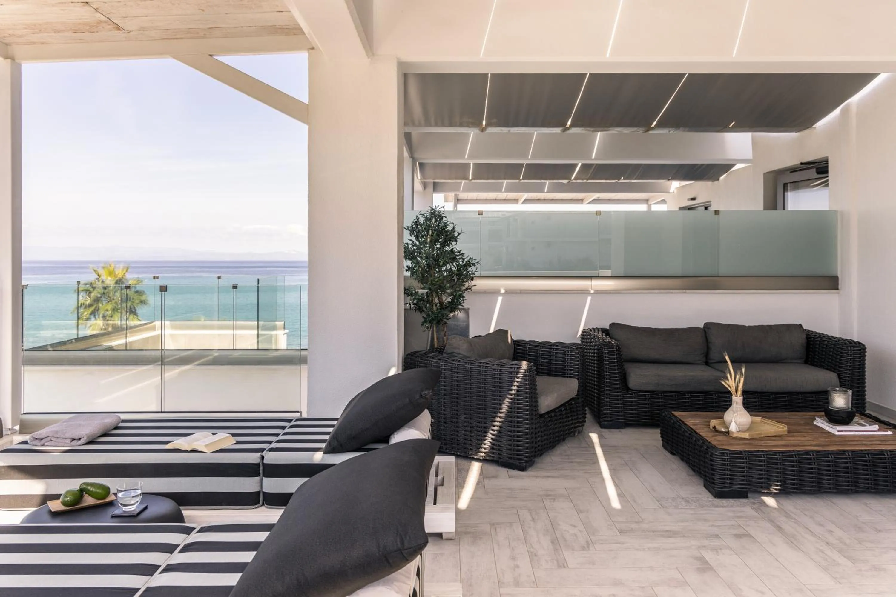 Blue Carpet Luxury Suites