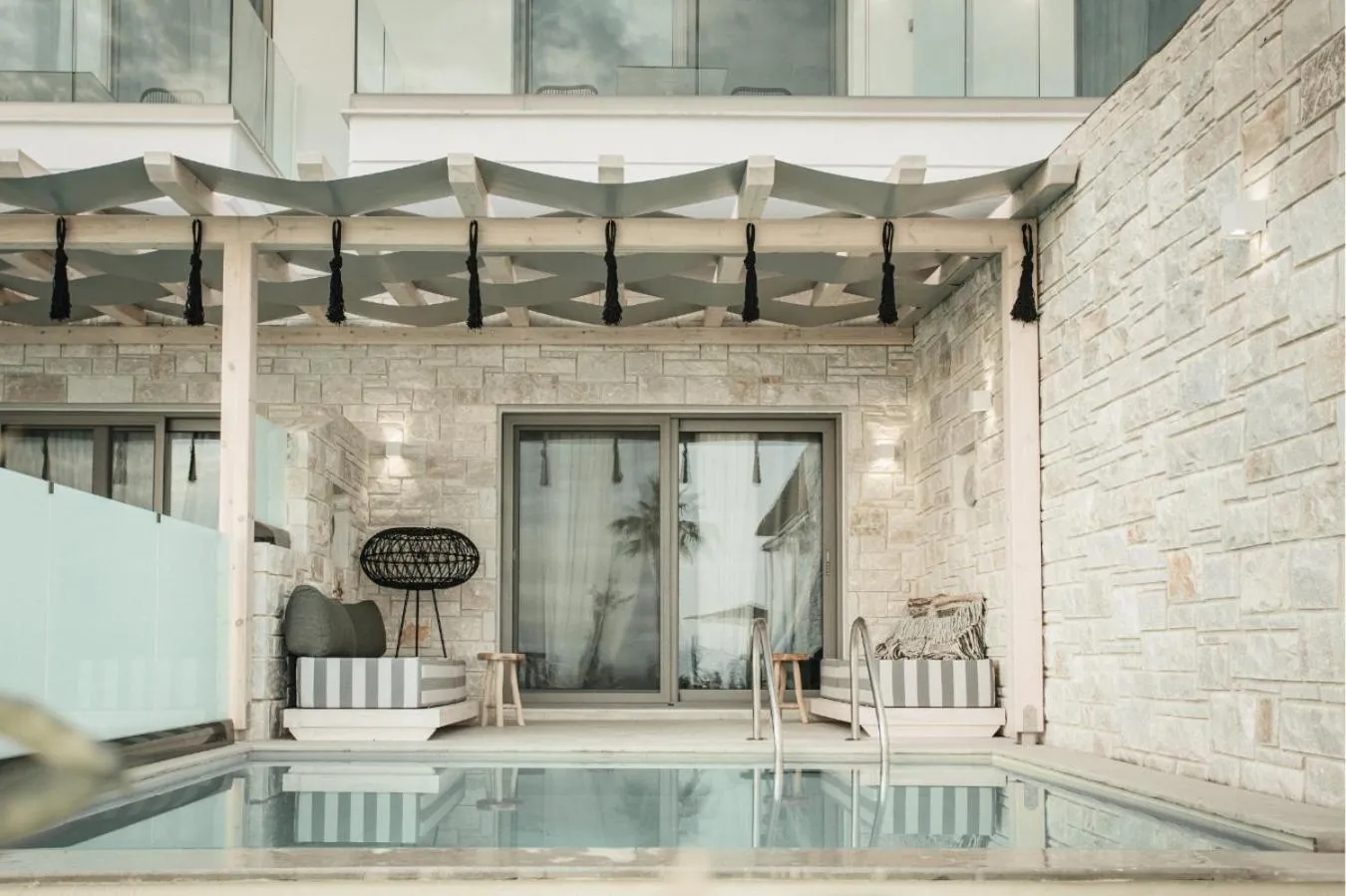 Blue Carpet Luxury Suites