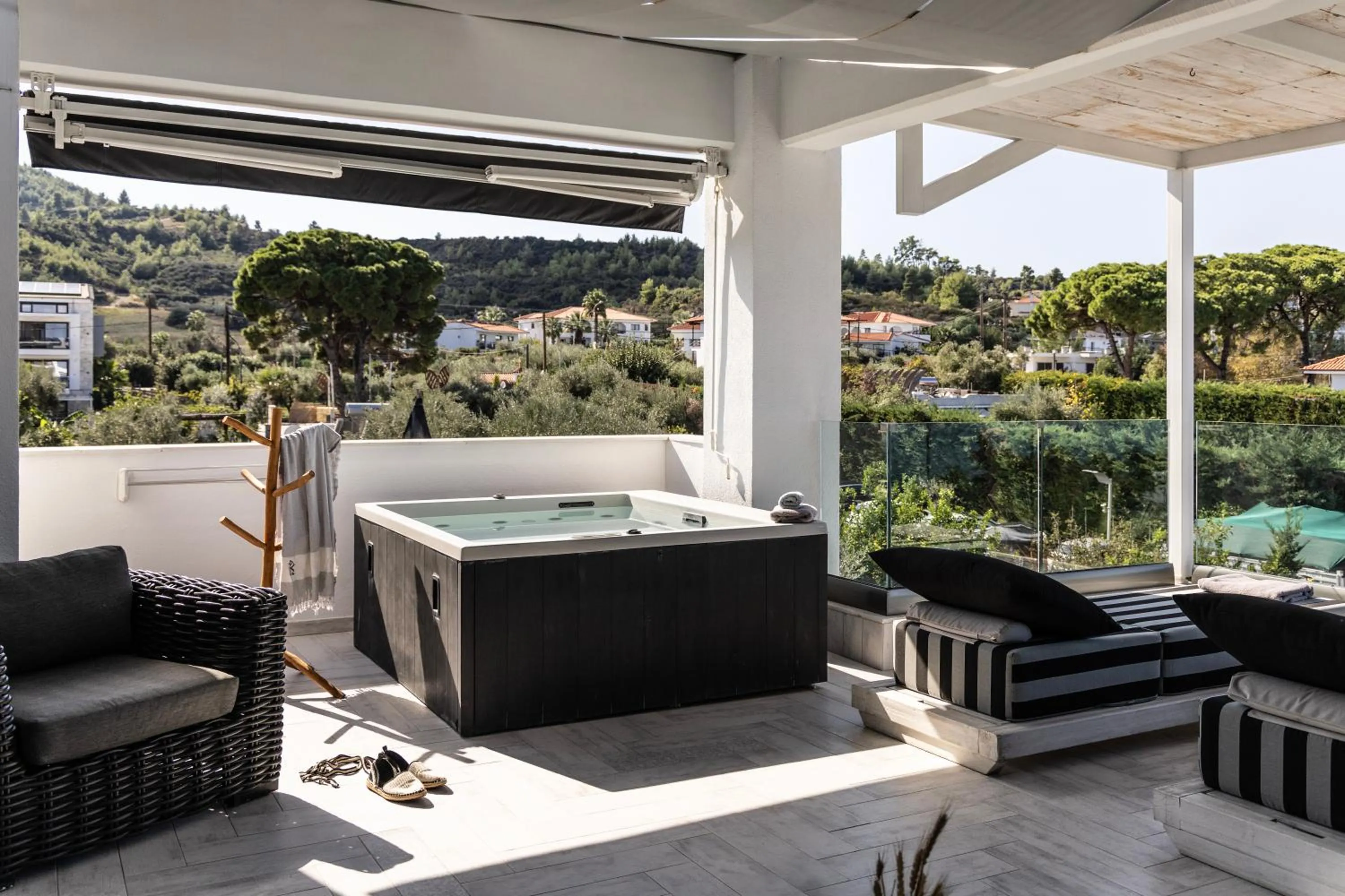 Blue Carpet Luxury Suites