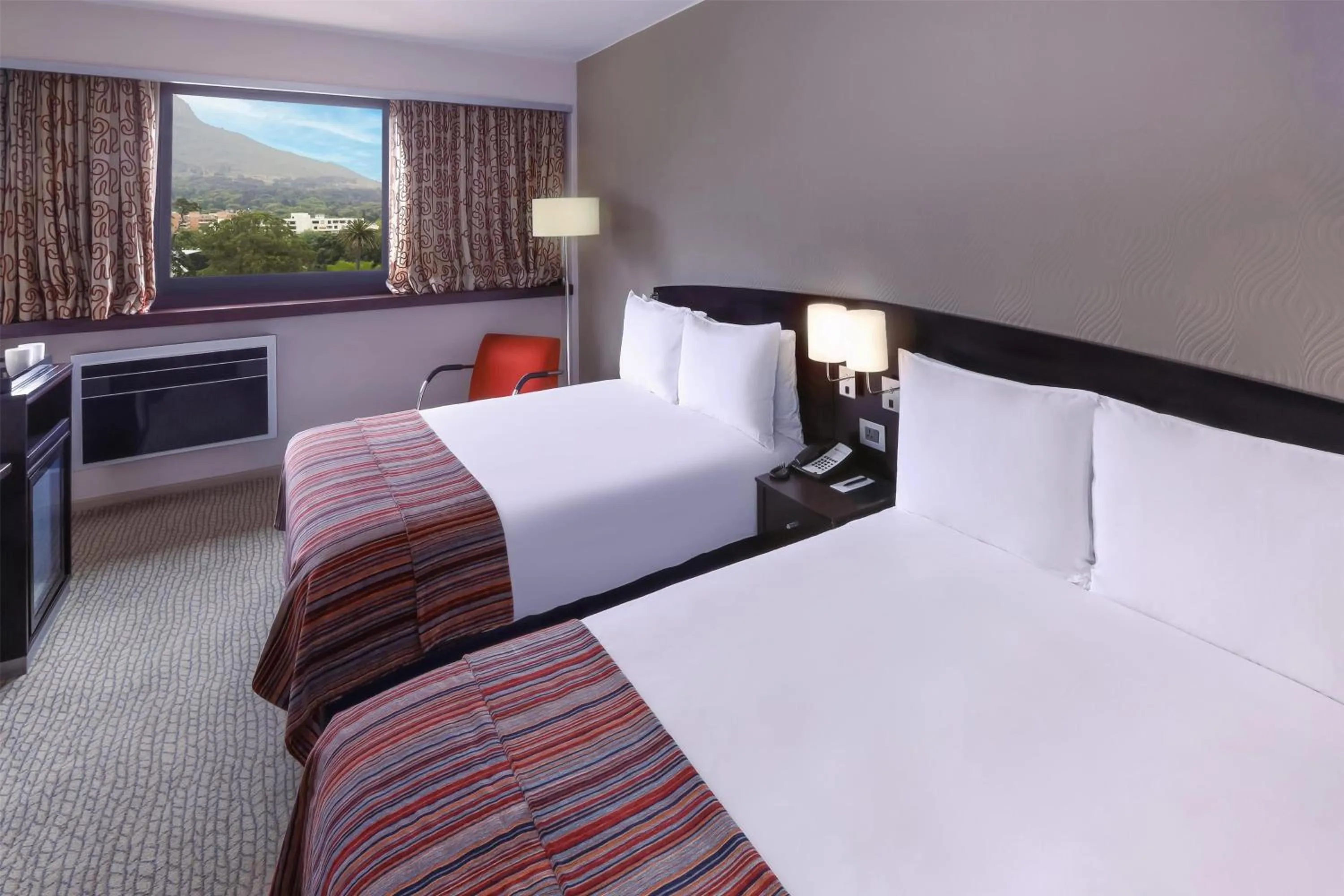 Bedroom, Bed in Southern Sun Newlands