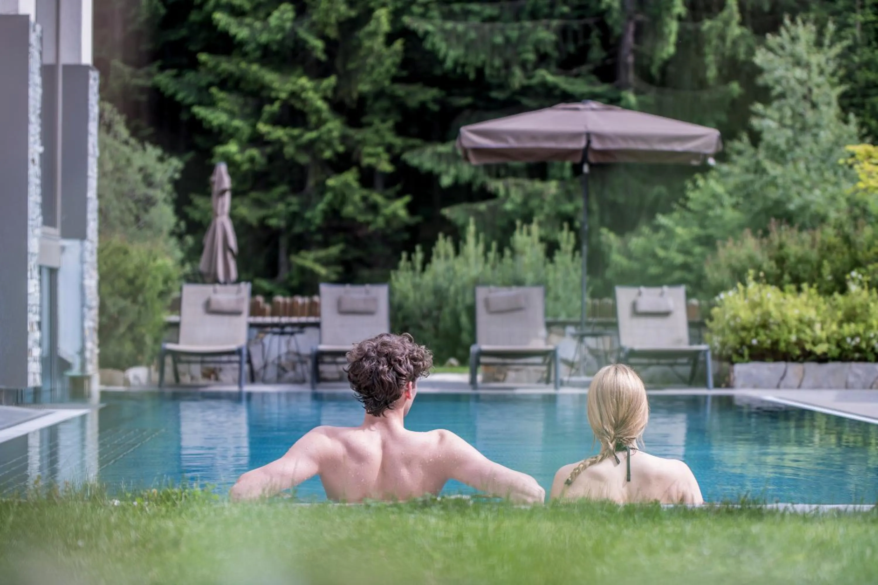 Pool view in Sporthotel Zoll