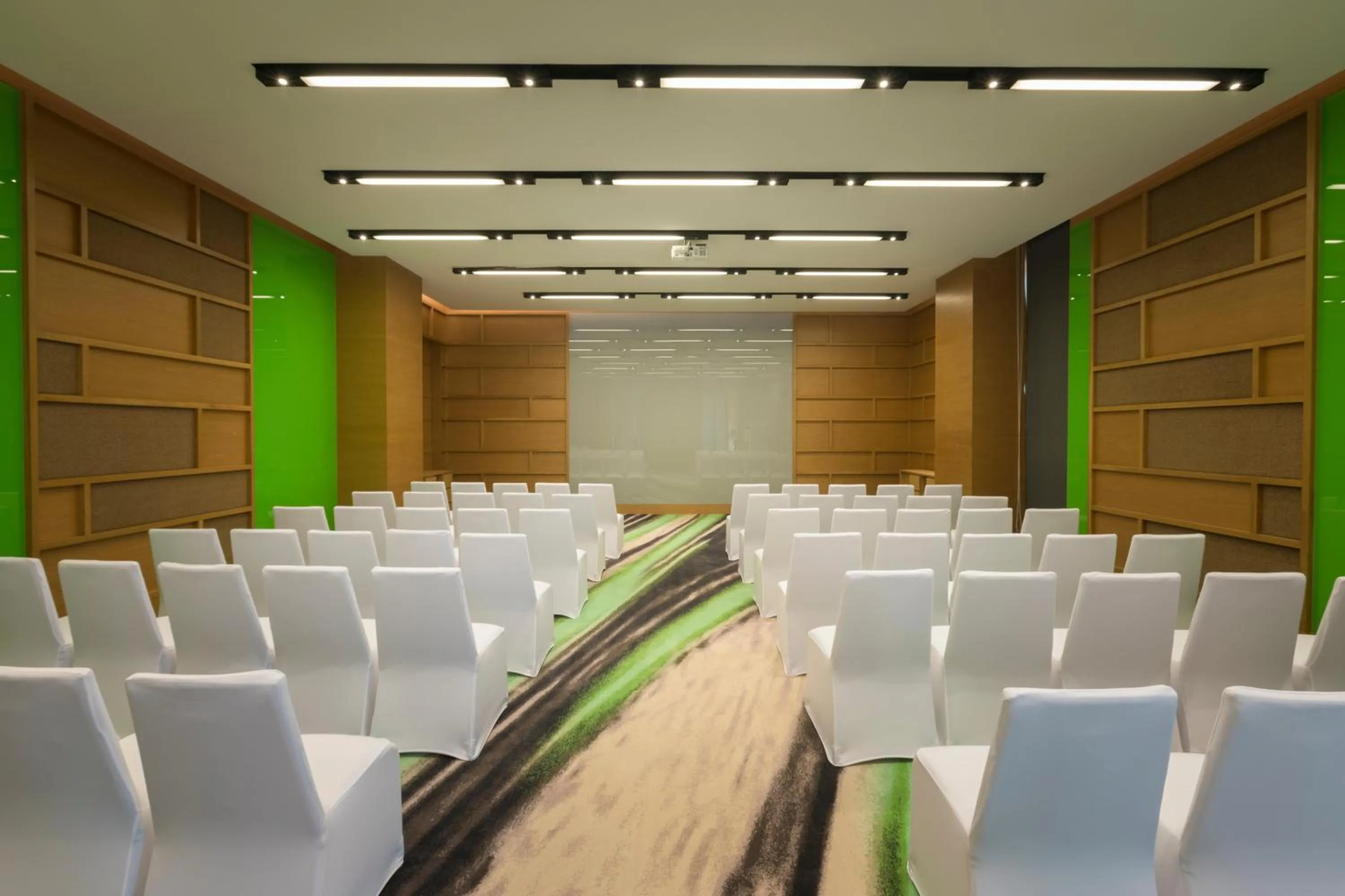 Meeting/conference room in Holiday Inn Resort Vana Nava Hua Hin by IHG